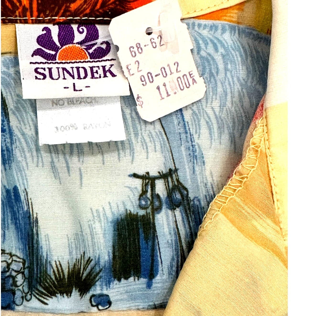 Sundek Vintage Men’s Size Large Rayon Hawaiian Shirt Excellent Condition w/Tags - Thumbnail 7