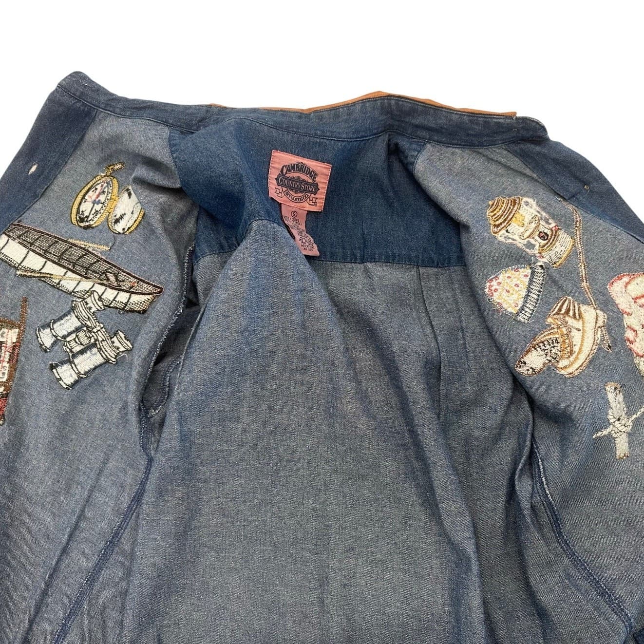Cambridge Dry Goods Country Store Women’s Denim Embroidered Leather Collar Shirt - Thumbnail 10