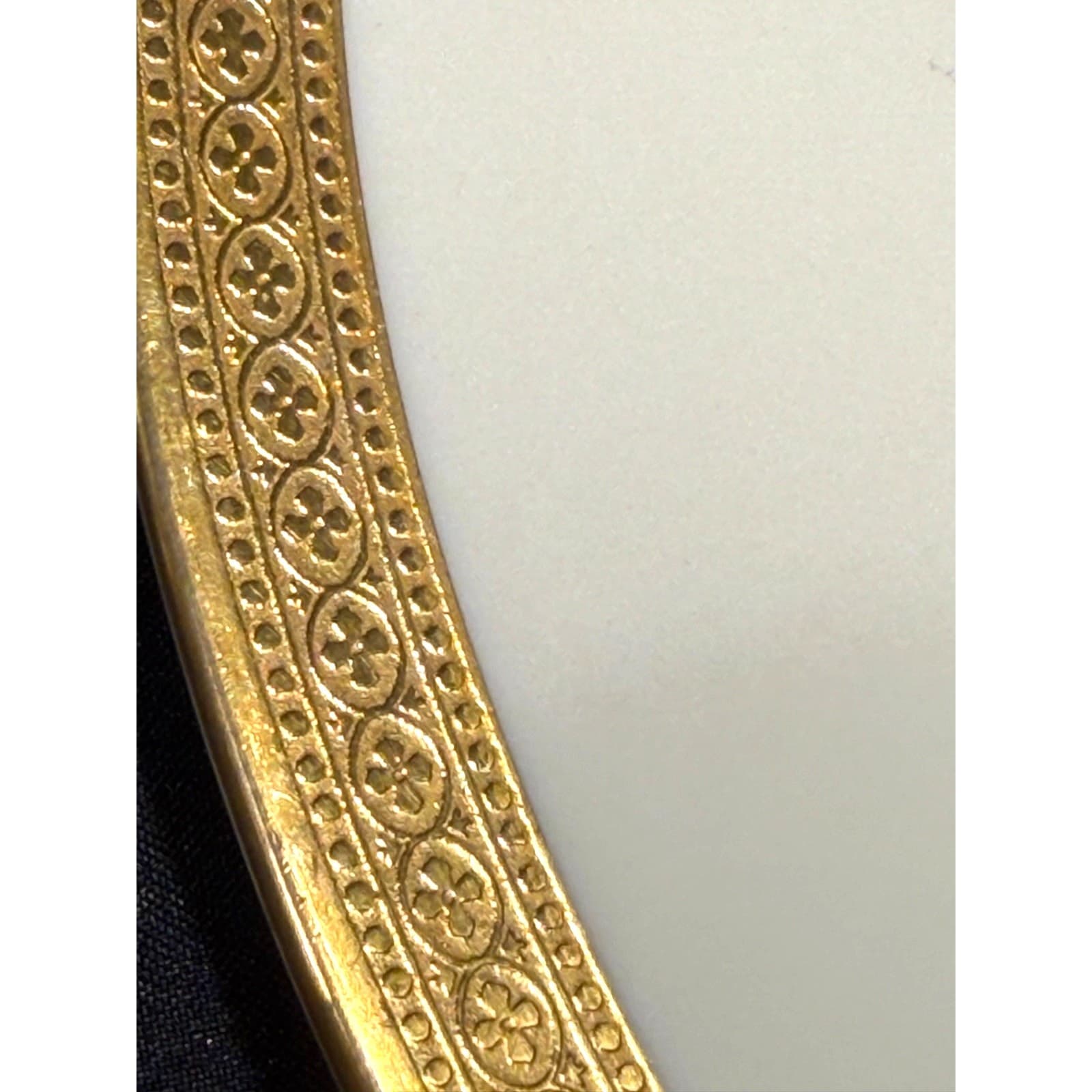 Syracuse China Bracelet Old Ivory Retired Rim Soup Bowls Encrusted Gold-Set of 4 - Thumbnail 7