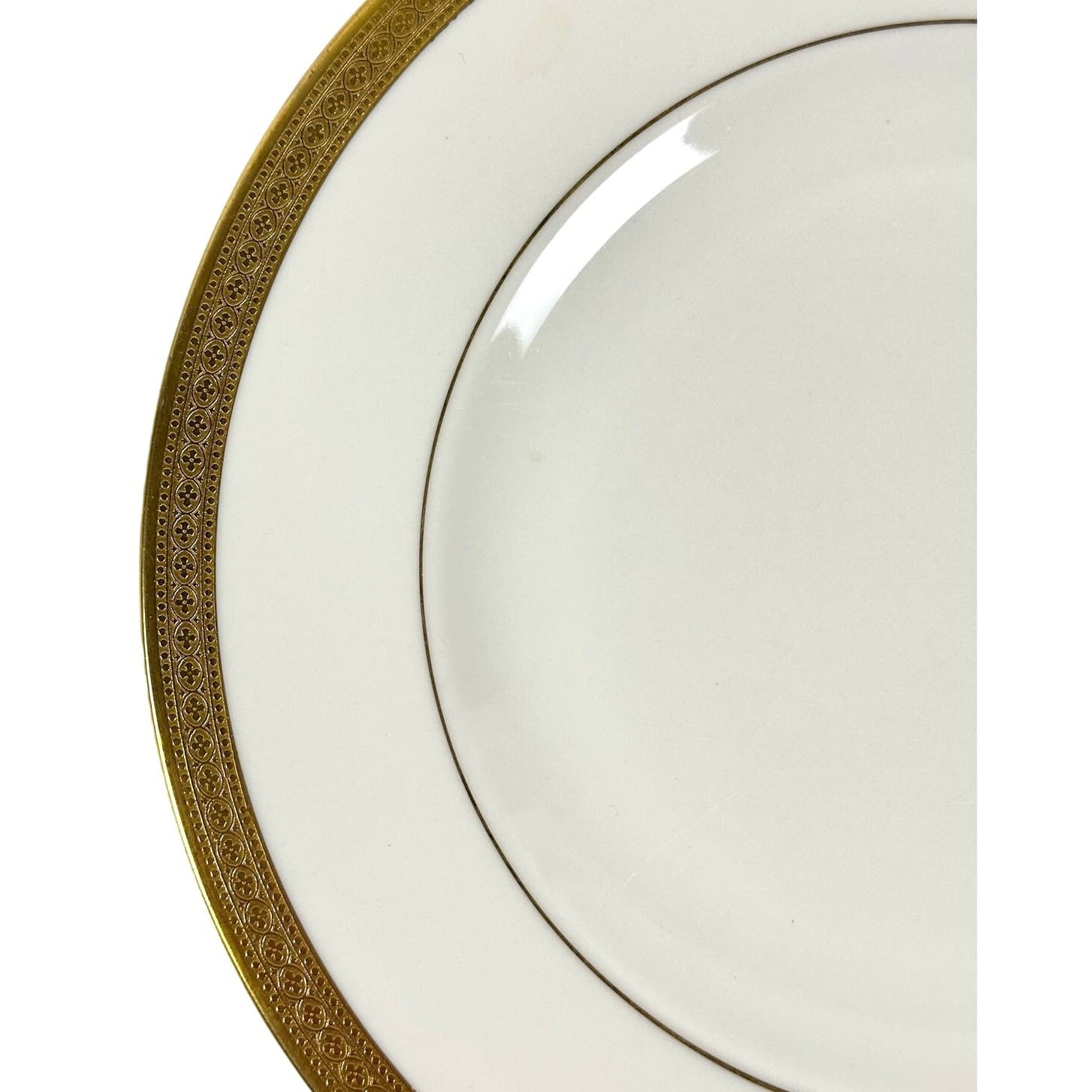 Syracuse China Bracelet Old Ivory Retired Dinner Plates Encrusted Gold-Set of 4 - Thumbnail 2