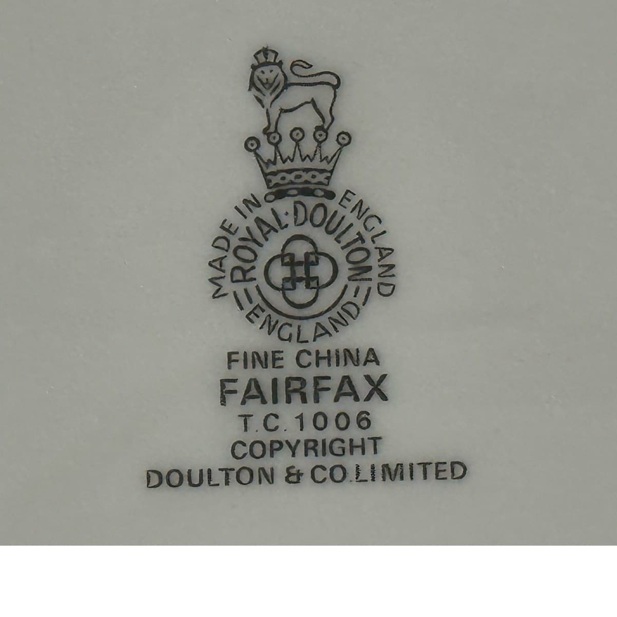 Royal Doulton 'Fairfax' England Retired Oval Vegetable Bowl-Exceptional - Thumbnail 6