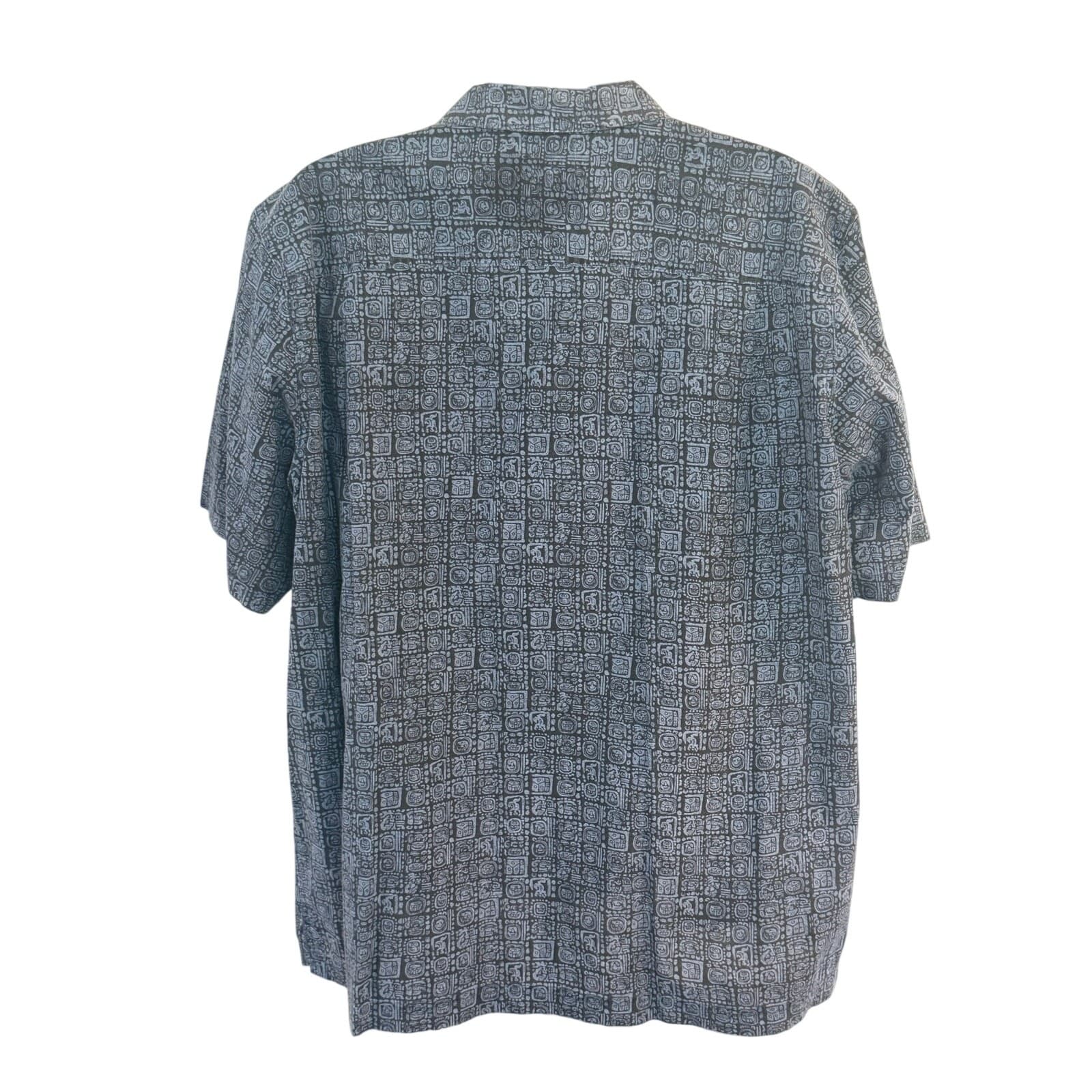 L.L.Bean Traditonal Fit XL Blue Gray Geometric Camp Shirt 100% Cotton EUC - Thumbnail 3