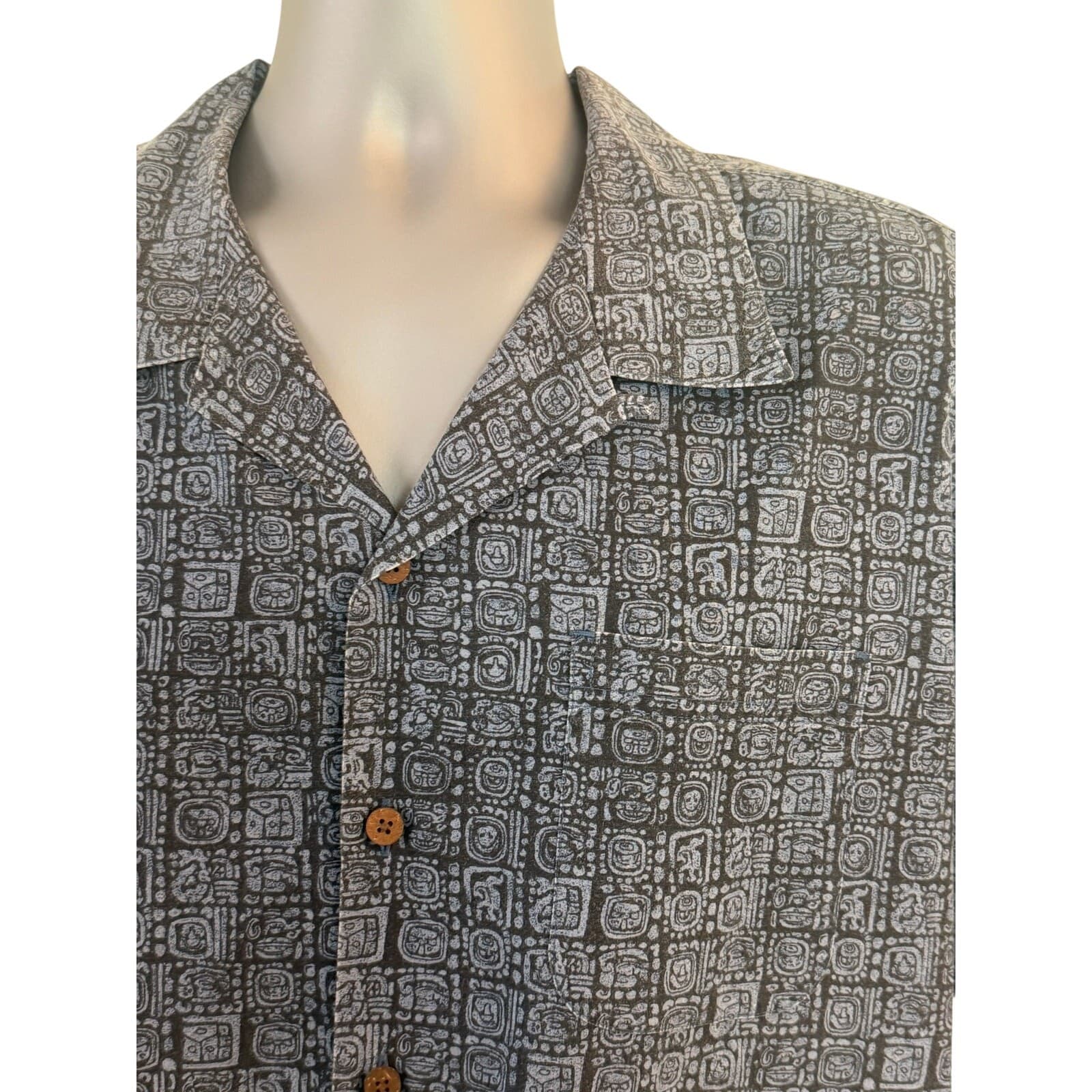 L.L.Bean Traditonal Fit XL Blue Gray Geometric Camp Shirt 100% Cotton EUC - Thumbnail 2