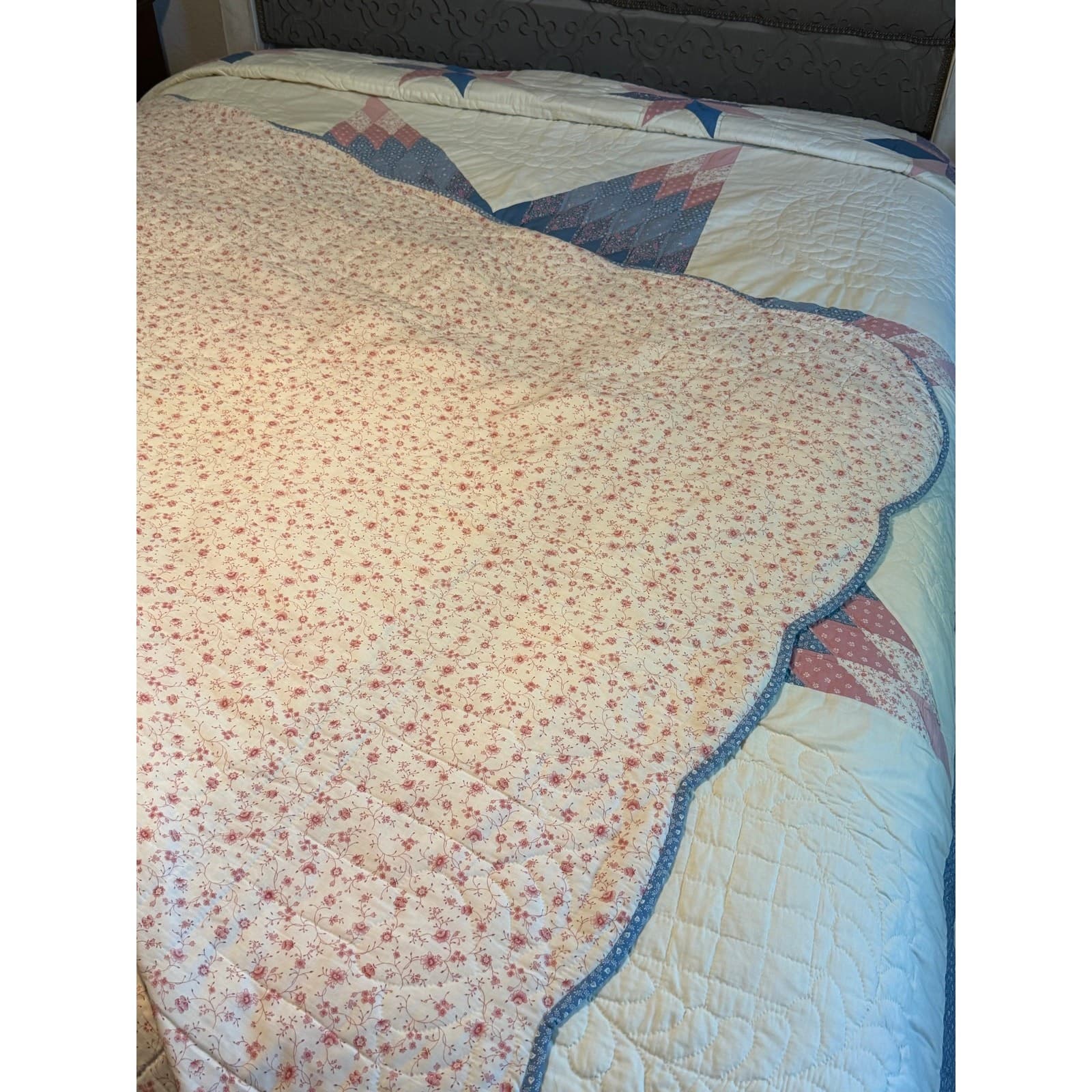 Vintage Handmade Lone Star / Starburst Quilt – Blue & Pink Floral Cottage Style - Thumbnail 4