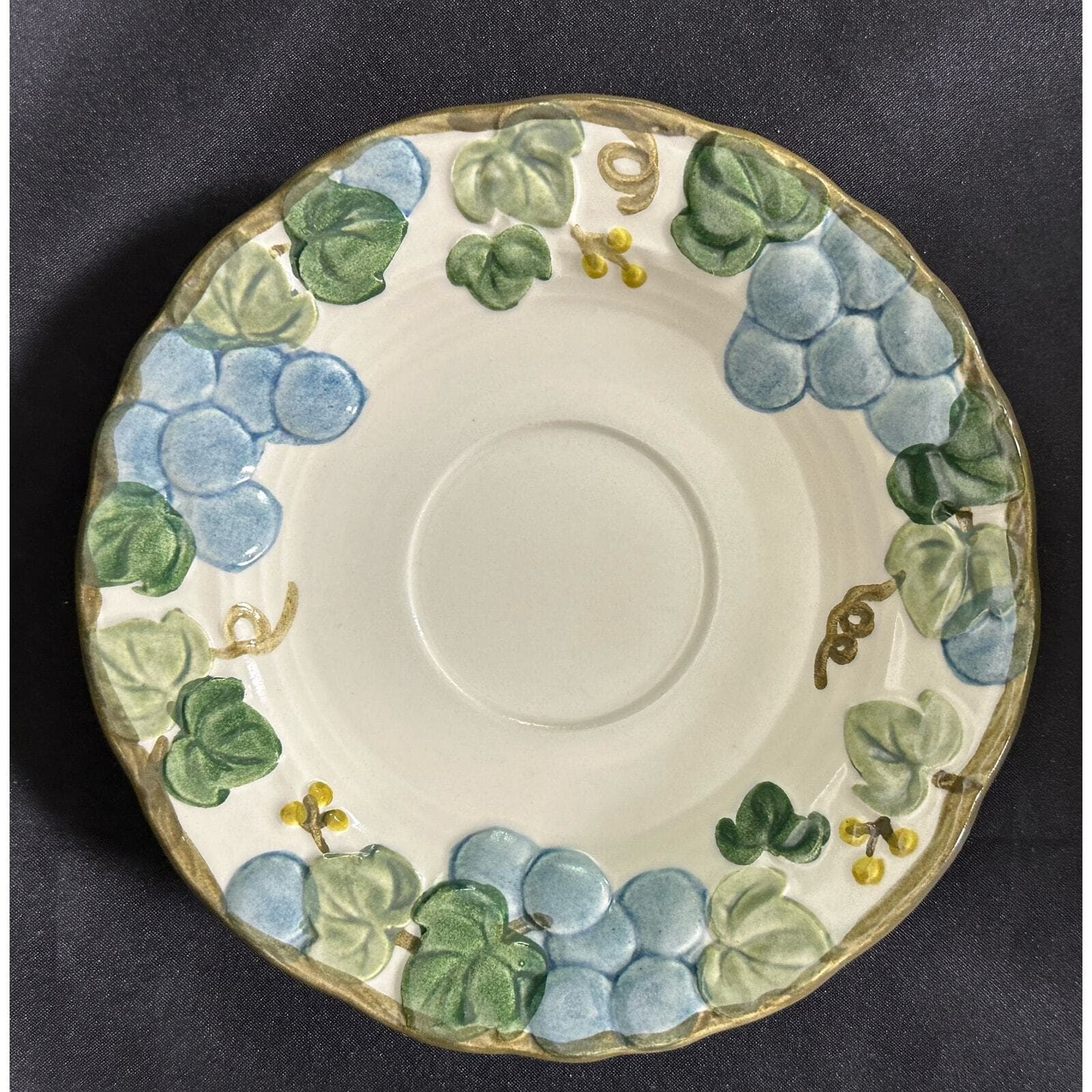 METLOX Poppy Trail Sculptured Blue Grape Vintage Cup and Saucer Set - Thumbnail 4