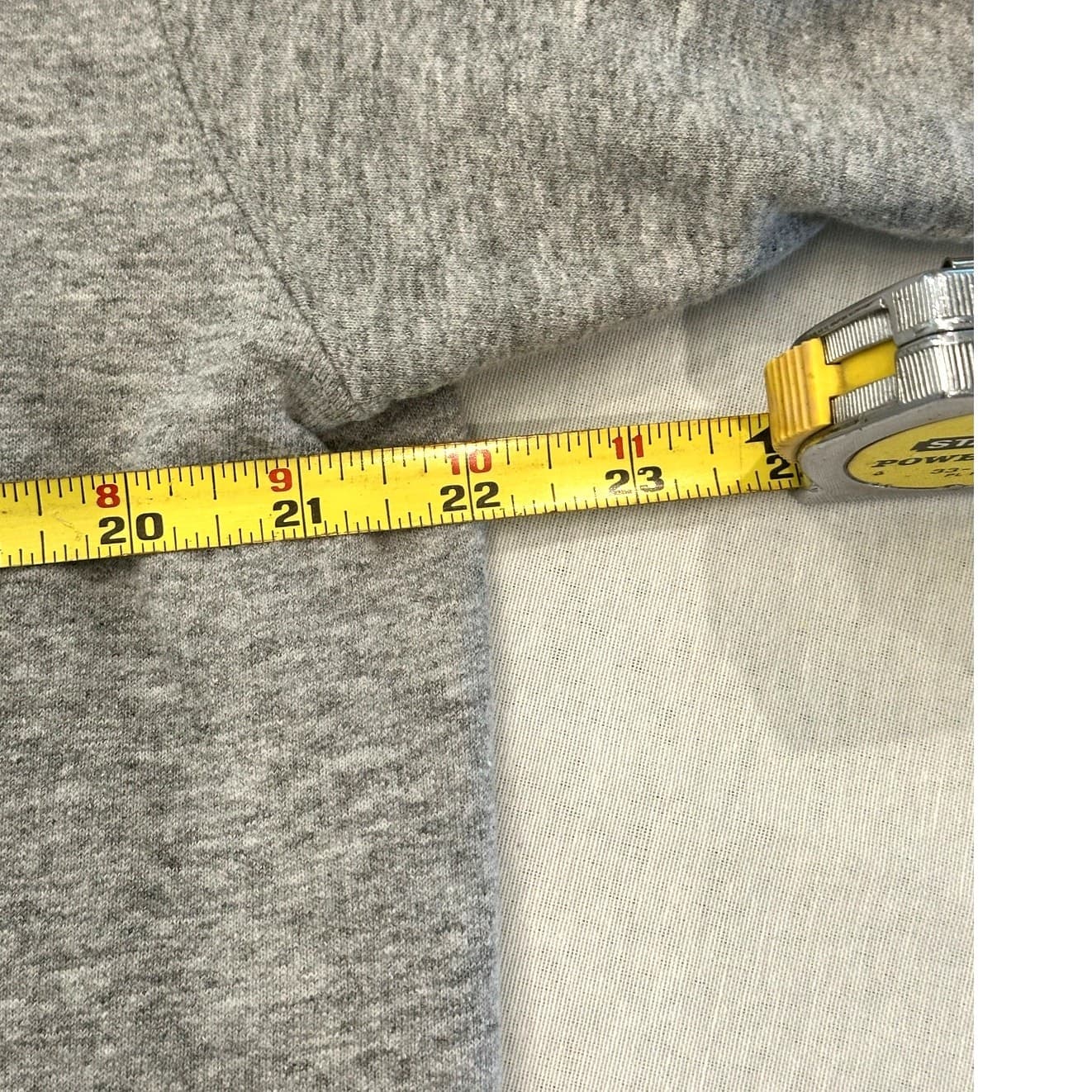 Fruit of the Loom “New York” Large Gray Sweatshirt Excellent Condition - Thumbnail 4