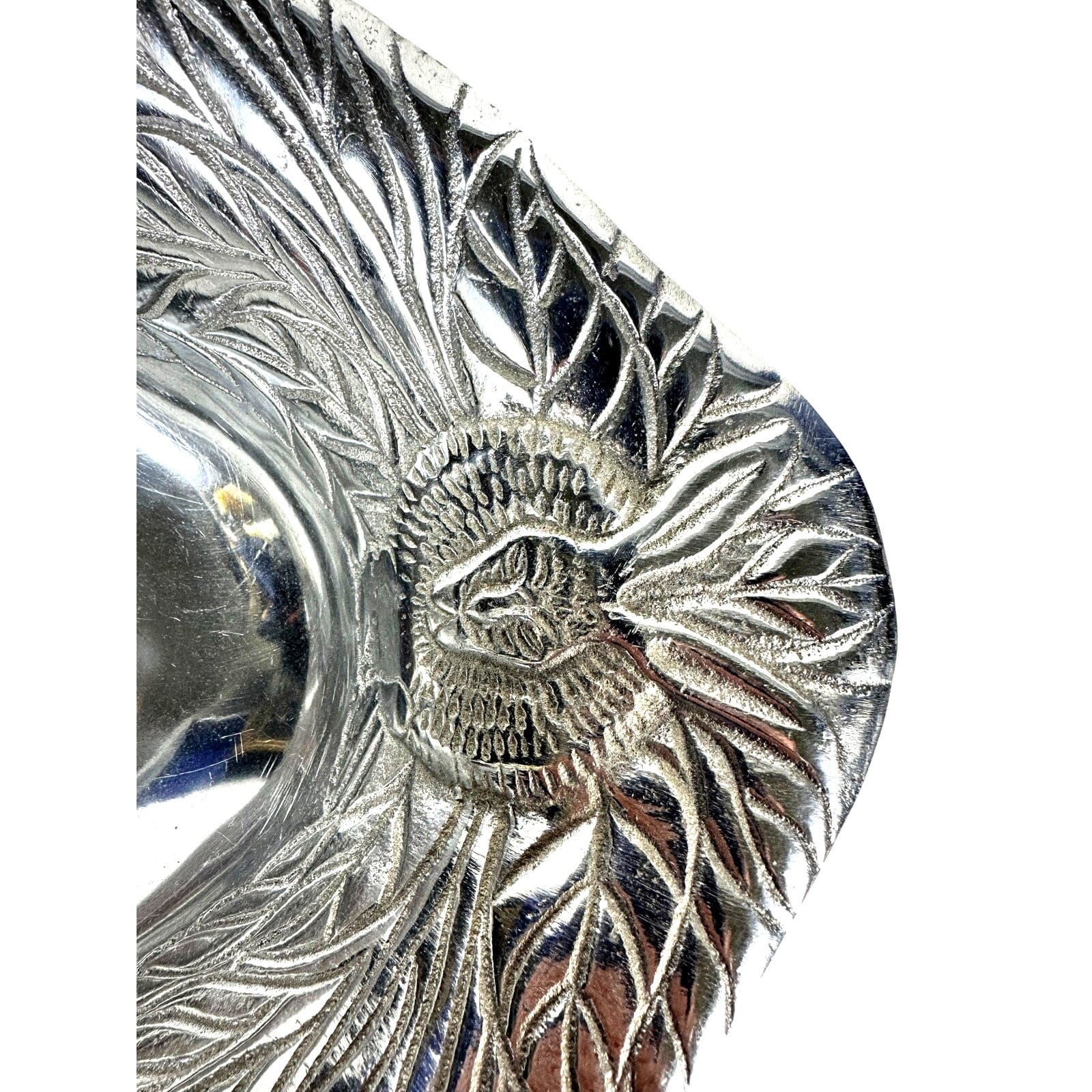 Oval Aluminum Bowl Embossed in a Bunny/Leaf Pattern 13.25" x 9.25" Made in India - Thumbnail 4