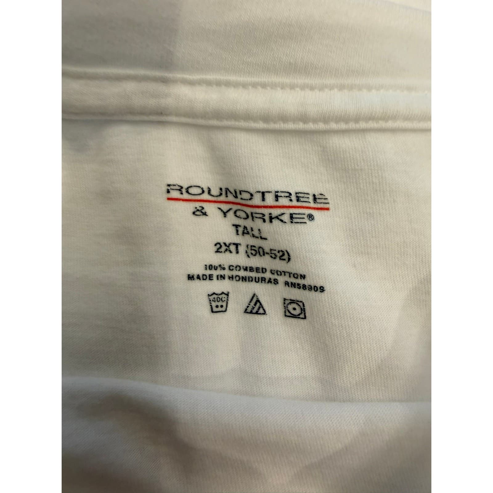 Roundtree & Yorke men's T-shirt lot of 2 in size 2XT (2X Tall). - Thumbnail 3