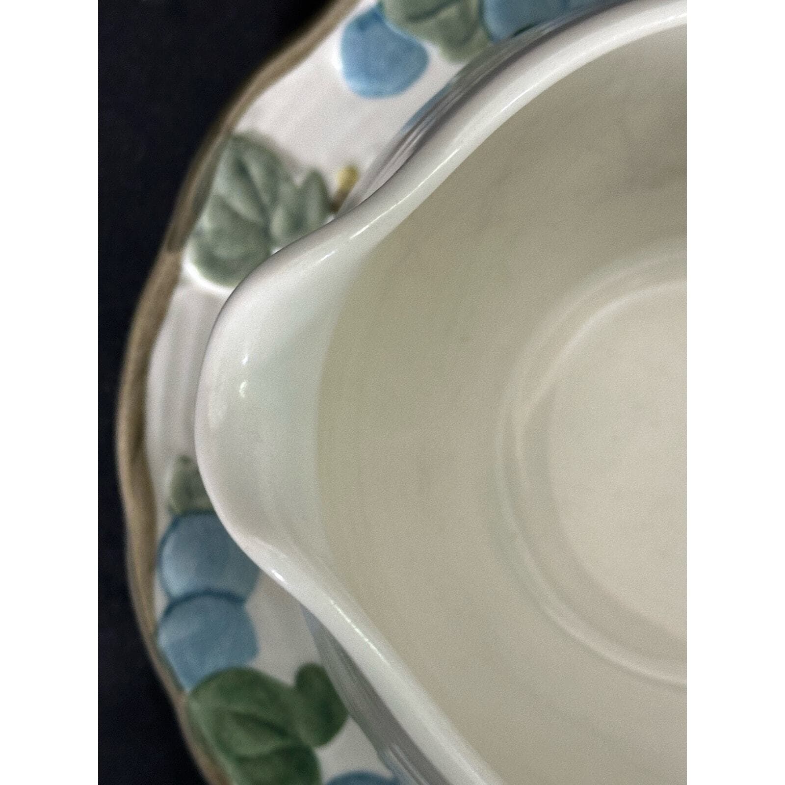 METLOX Poppy Trail Sculptured Blue Grape Vintage Gravy Boat - Thumbnail 6