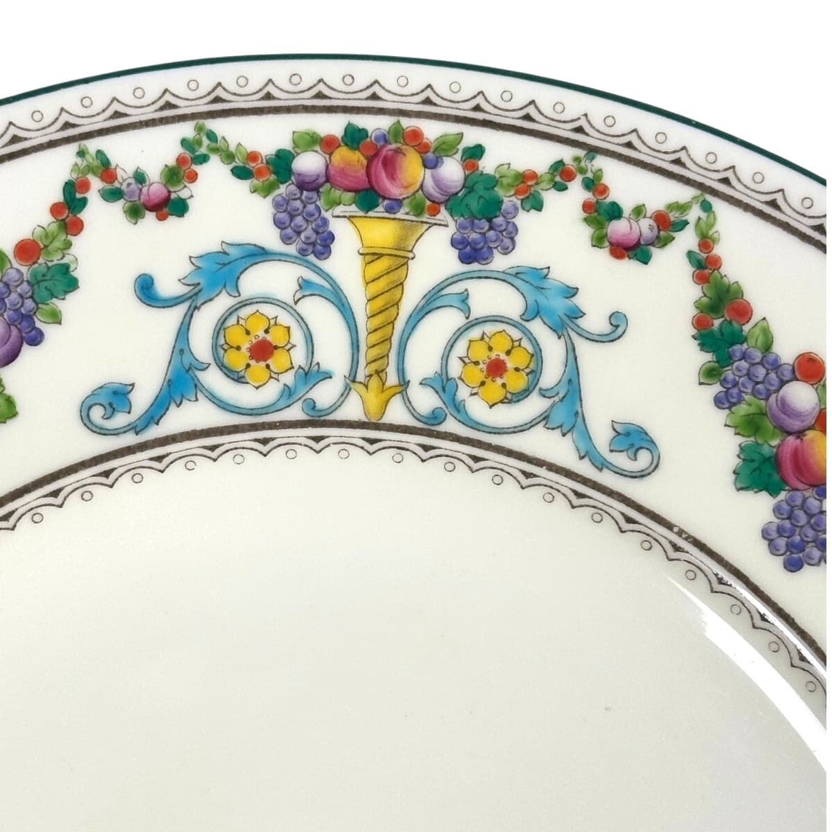 Antique Wedgwood Retired Ventnor Enameled 8.75" Luncheon Plates 1920's - Thumbnail 4
