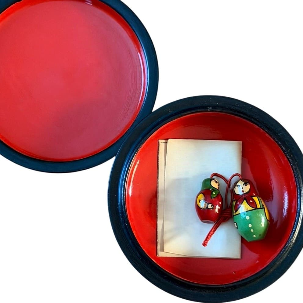 Mstera Vintage Signed Russian Lacquer Box Three Maidens Pushkin USSR Box/Papers - Thumbnail 3