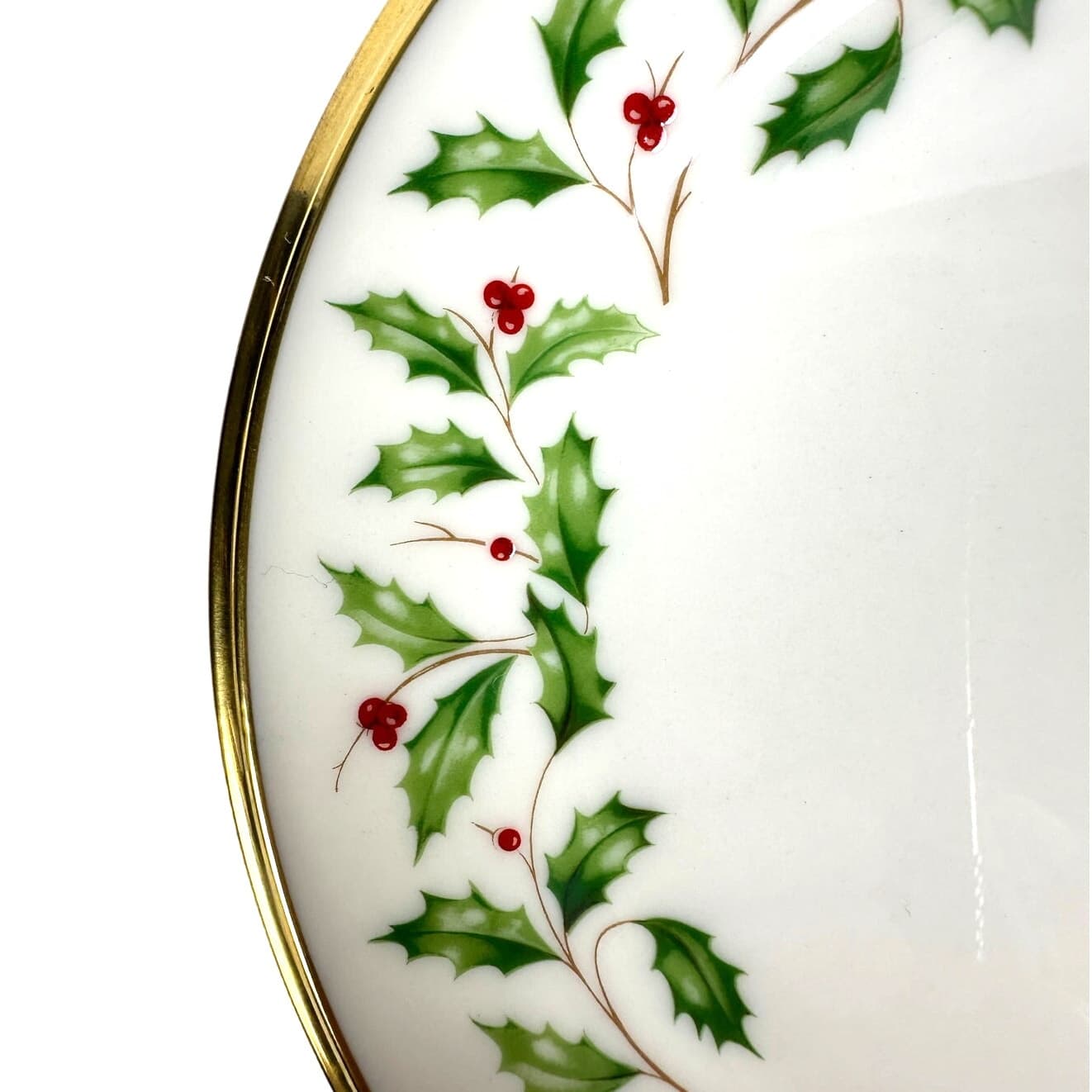 Lenox Holiday Dimension Holly Berries Gold Rim 6 3/8" Bread and Butter Plate - Thumbnail 2