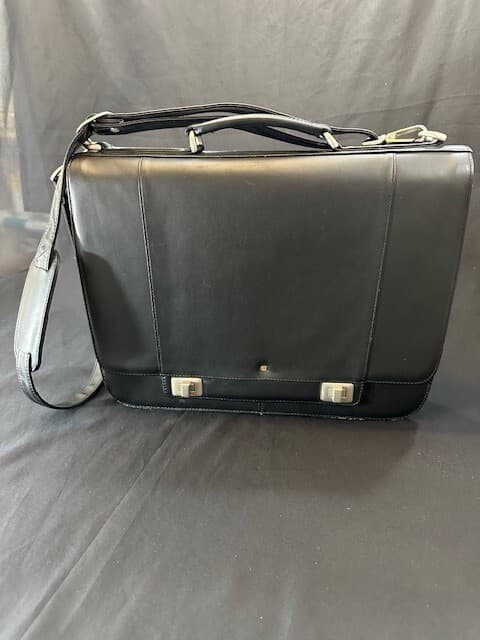 Black Leather Messenger Bag with Strap by Leeds