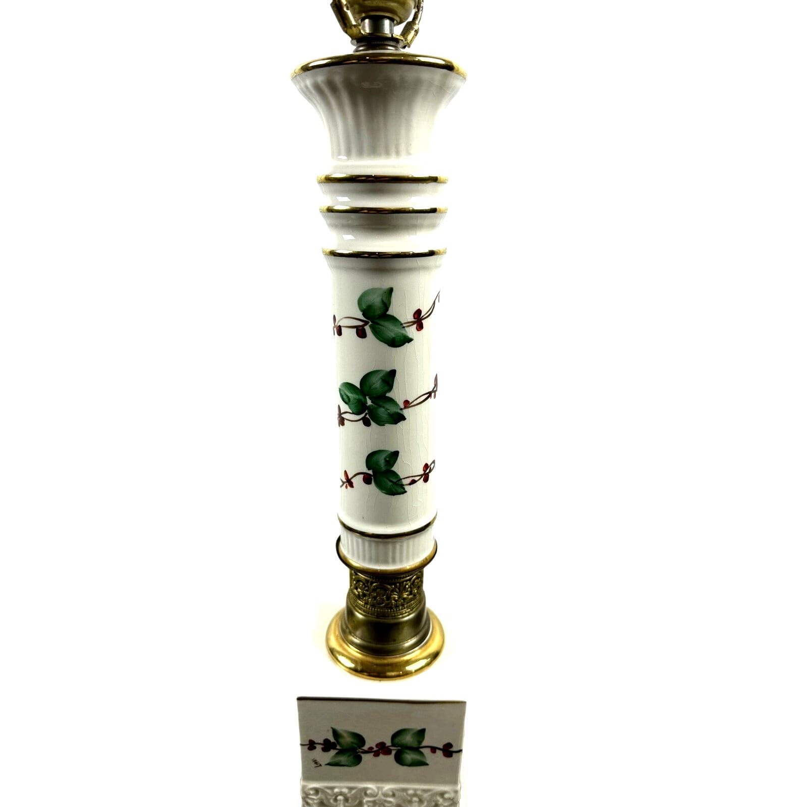 Ceramic Signed Brass Filigree Lamp Features Berries Leaves Shade 30" Vintage! - Thumbnail 3
