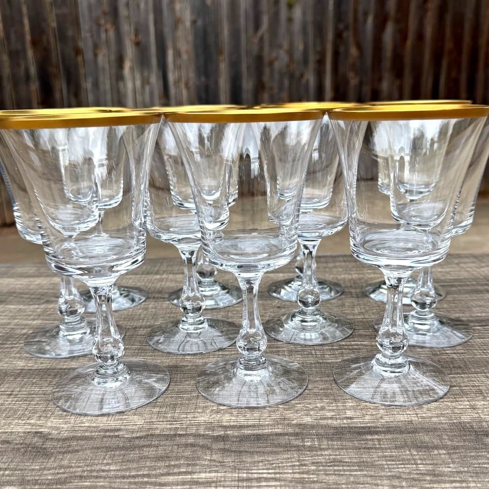 Fostoria Retired 1961-1982 'Richmond' Gold Rim 6.75" Water Goblets-Set of 11 - Thumbnail 8