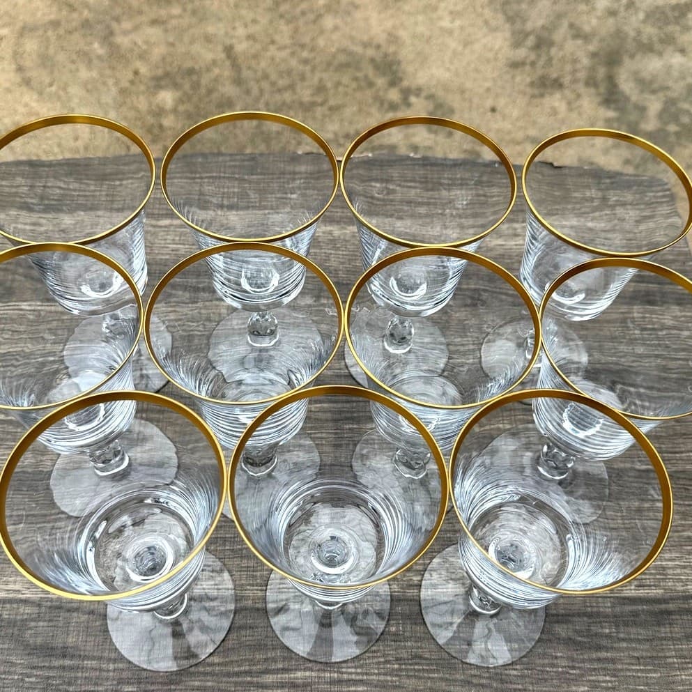 Fostoria Retired 1961-1982 'Richmond' Gold Rim 6.75" Water Goblets-Set of 11 - Thumbnail 5