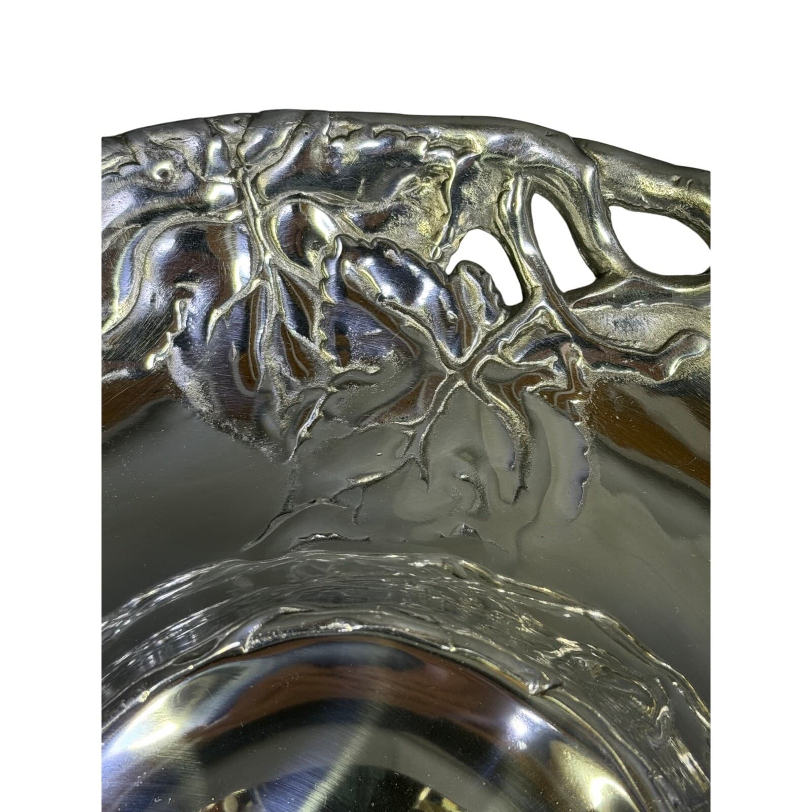 Boerne Texas Pewter 13" Grape Motif Chip & Dip/Vegetable & Dip Serving Platter - Thumbnail 5