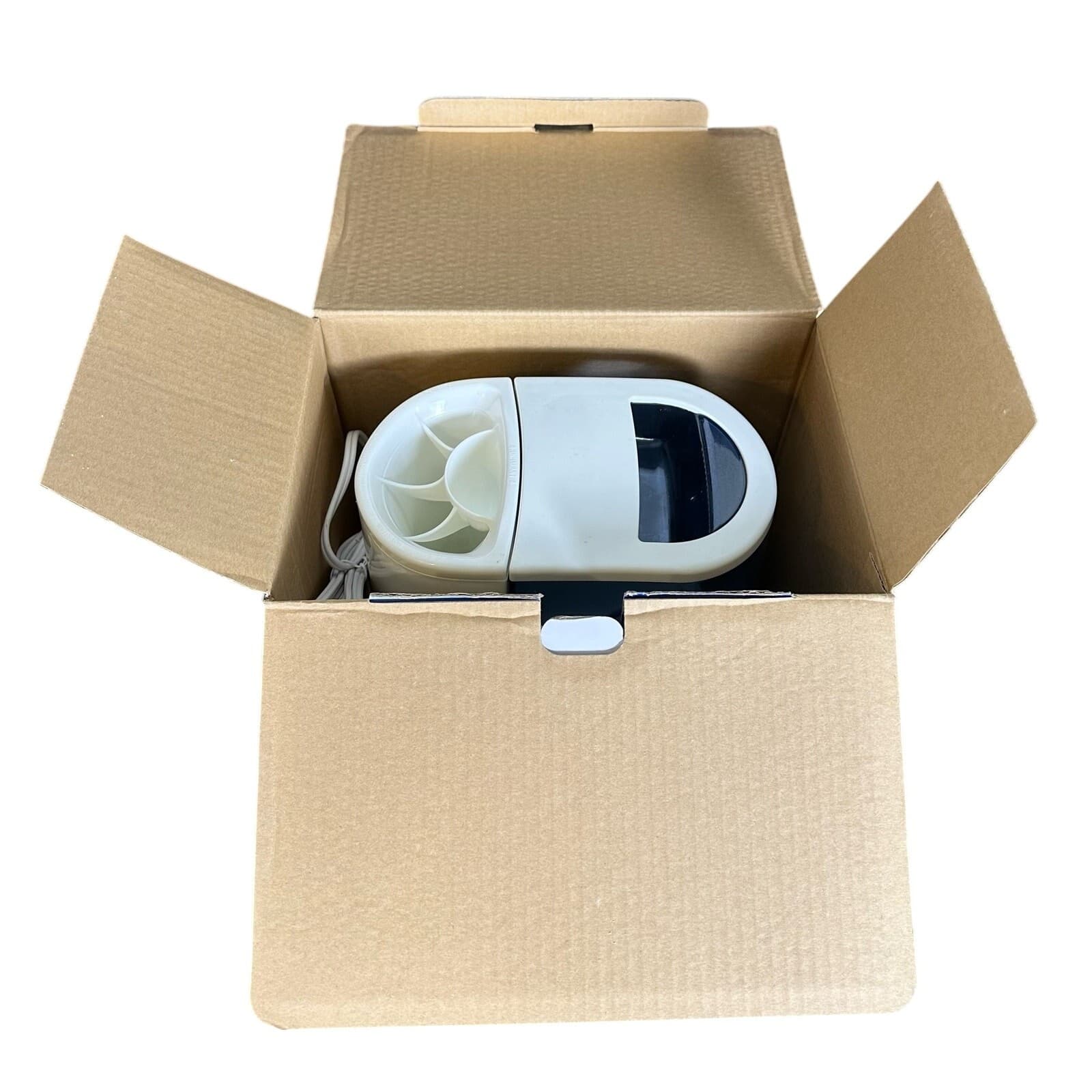 Vicks V750D1 Warm Mist Humidifier in Box Tested - Thumbnail 12