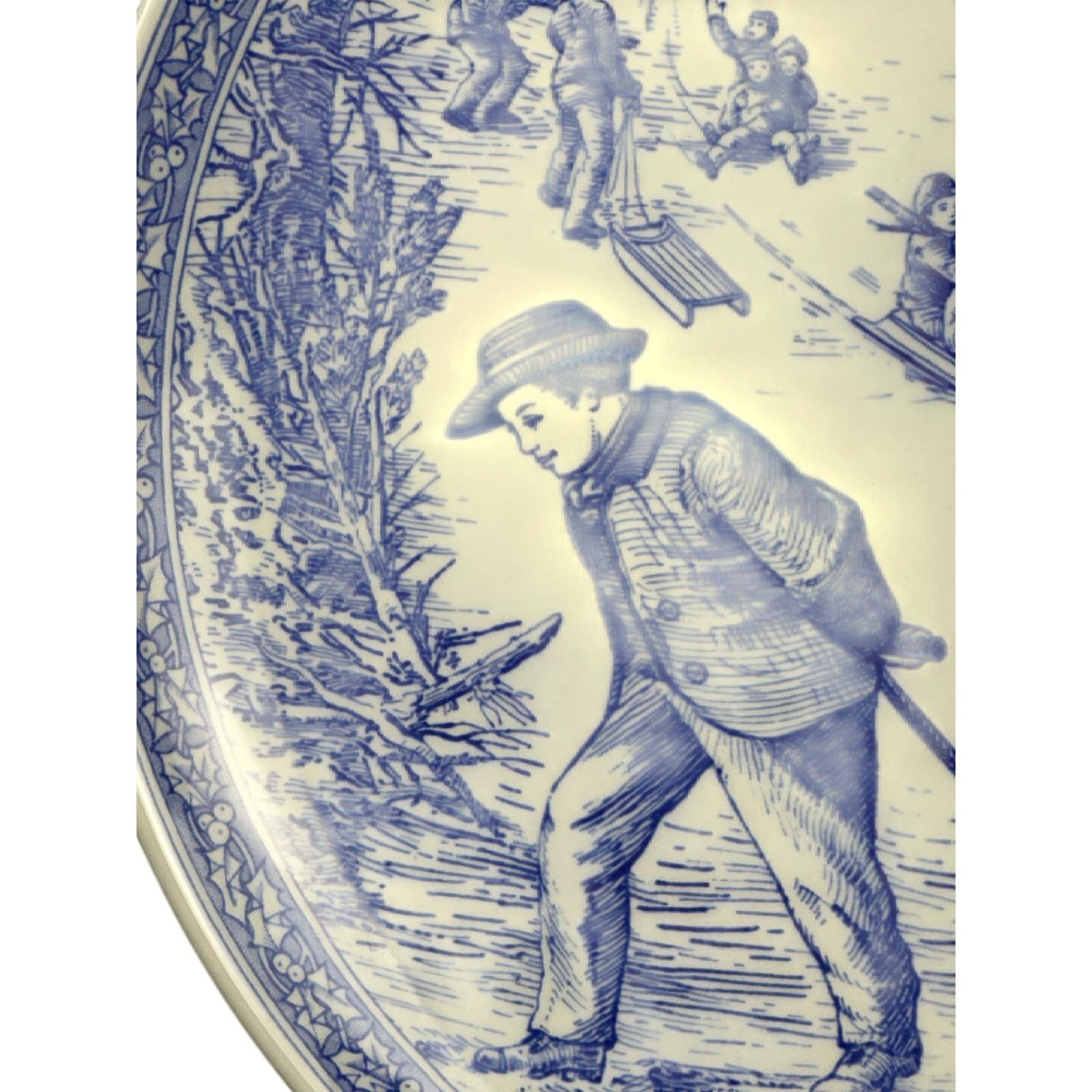 Spode Blue & White 8-3/8" Plate Winter Sled Scene - Thumbnail 2