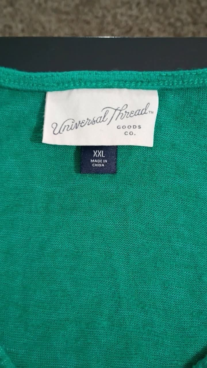 Universal Thread Women's Green Solid V-Neck Sleeveless Tank Top XXL Regular - Thumbnail 3