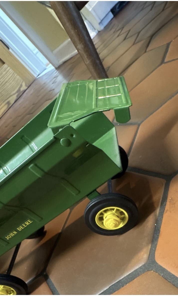 John Deere Diecast Toy Tractor w/ Wagon Trailer, Agriculture Theme - Thumbnail 6