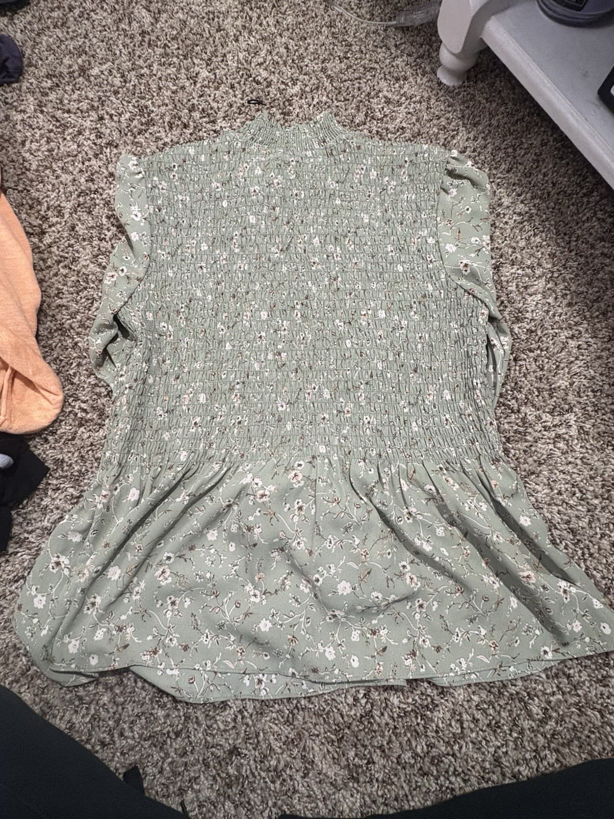 Ophelia Roe Women's Green Floral Smocked Ruffle Long Sleeve Size L - Thumbnail 3