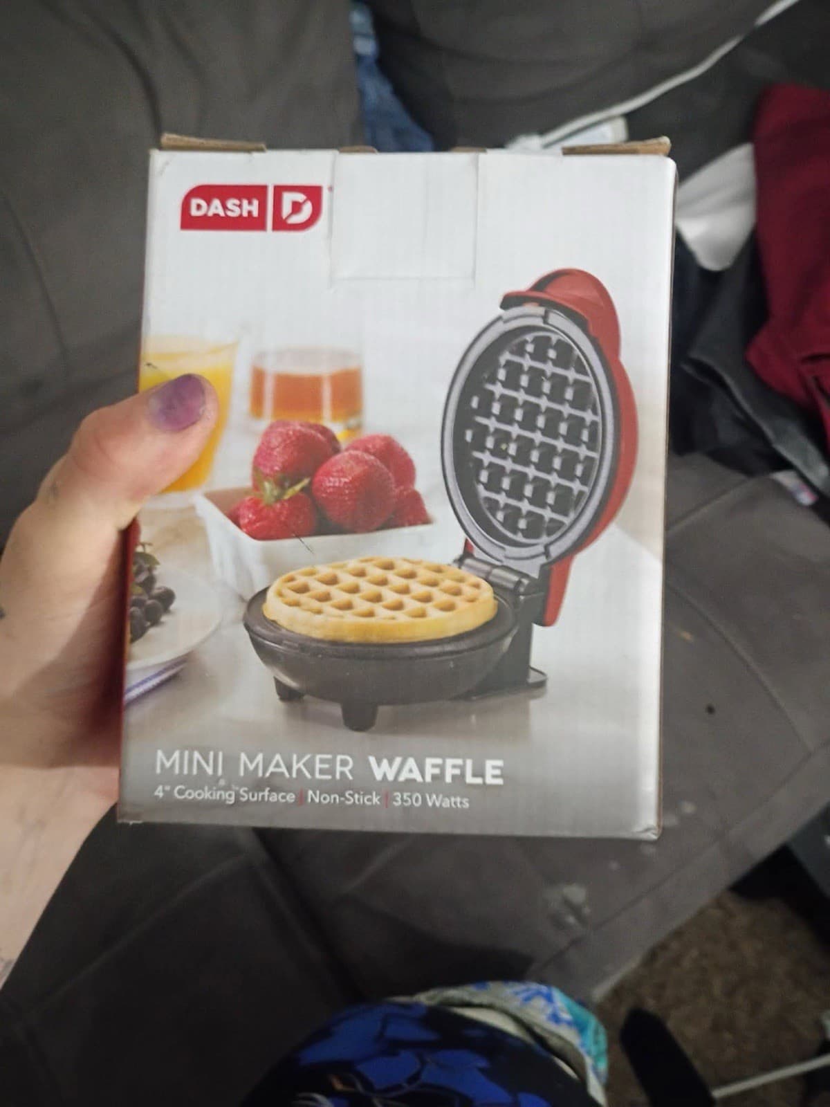 DASH Mini Maker Standard Waffle Maker DMW001RD 4in Round Red Nonstick 350W - Thumbnail 5