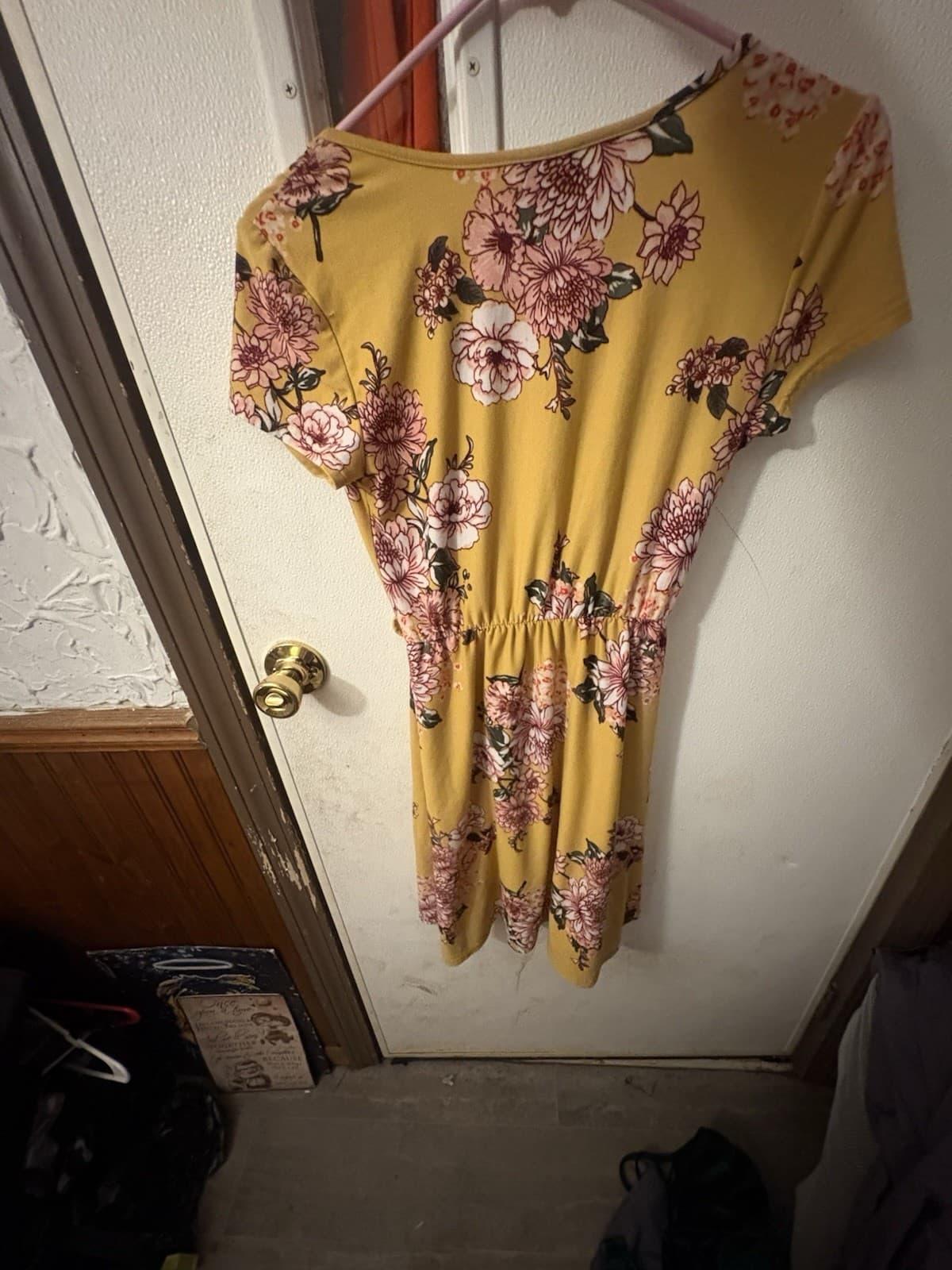 Derek Heart Women's Yellow Floral Wrap Dress Tie V-Neck Short Sleeve Size M - Thumbnail 2