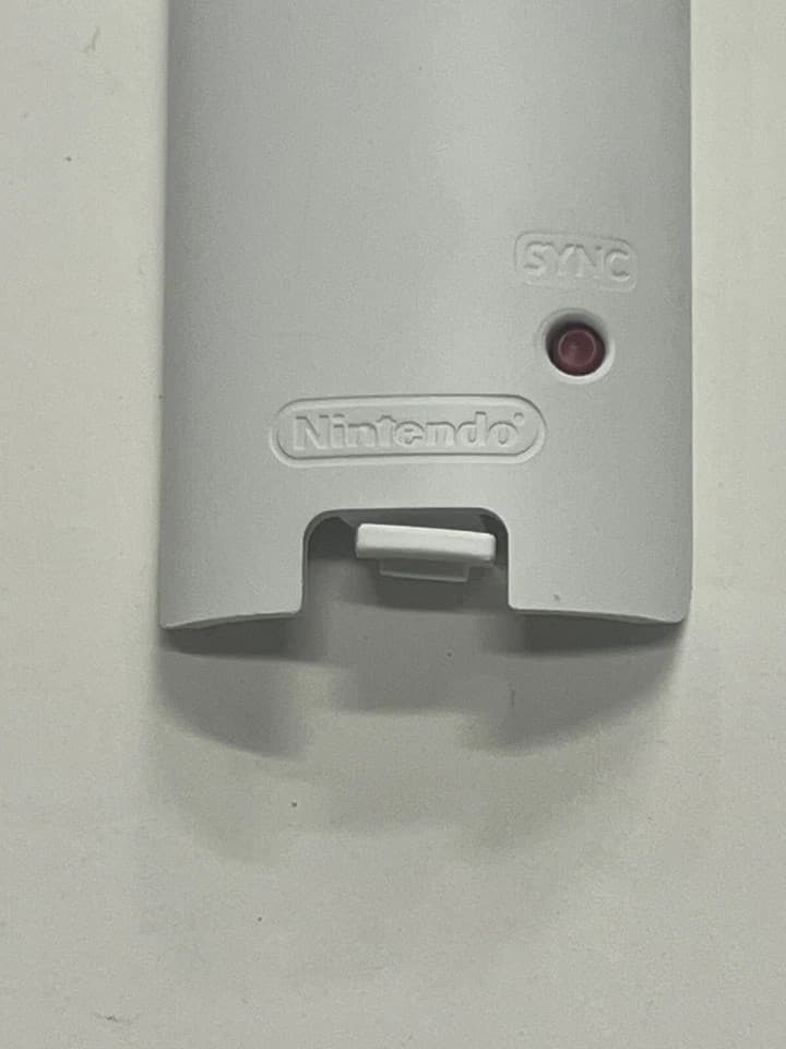 X1 OEM Nintendo Wii Remote Controller White Battery Cover Replacement - Thumbnail 3