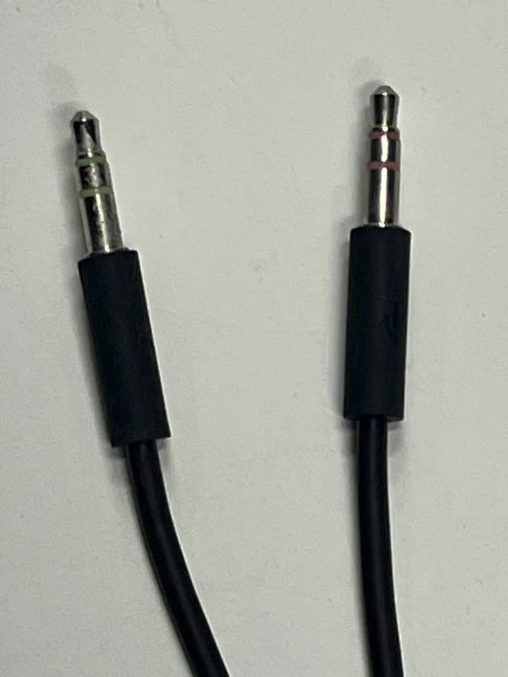HyperX Headset 7'' Y Splitter/Adapter Audio Cable Headphones - Thumbnail 2