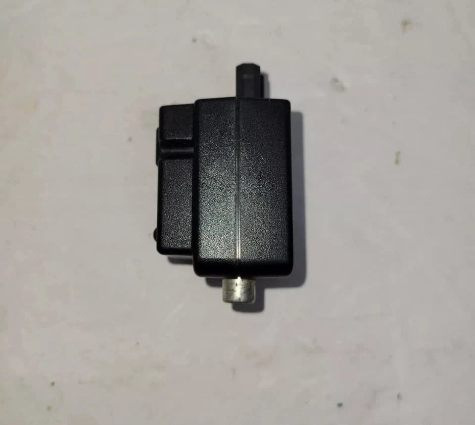 RF Modulator Nintendo 64 N64 NUS-003 (USA) OEM Authentic A/V Adaptor Video Games - Thumbnail 5