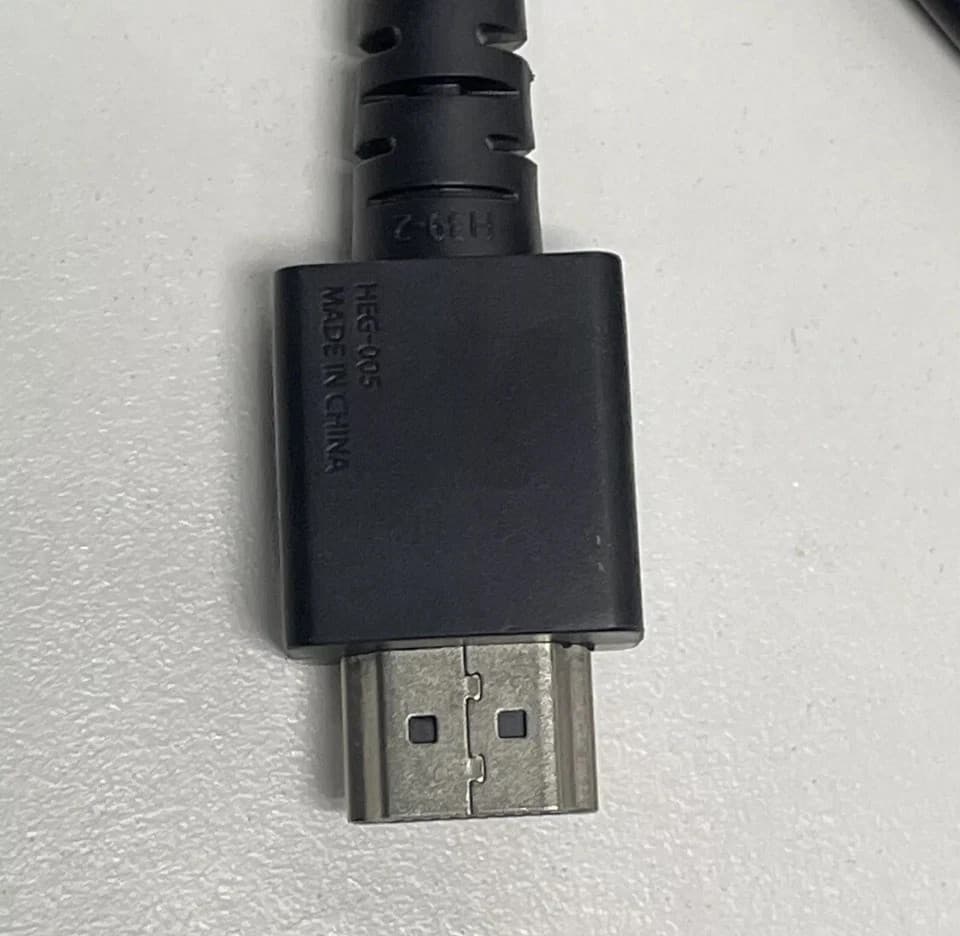 Original Nintendo Switch HDMI TO HDMI Cable WUP-008 BULK PACKED - Thumbnail 2