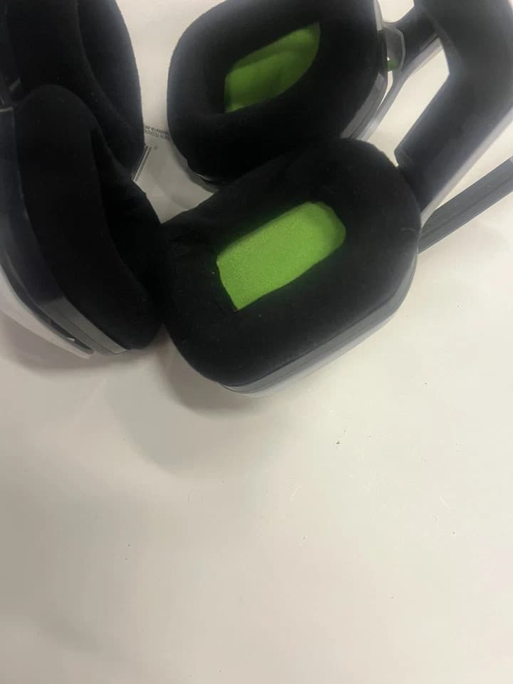 2 X ASTRO Gaming A20 Wireless Headset Gen 2 - Xbox X, S, One, PC & Mac AS-IS - Thumbnail 3