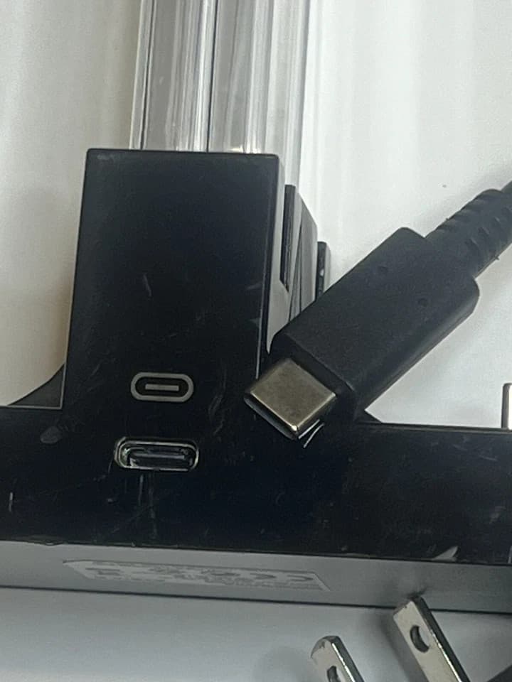 Controller Charger Dock For Switch Joy-Con And Pro Controller Charging - Thumbnail 9