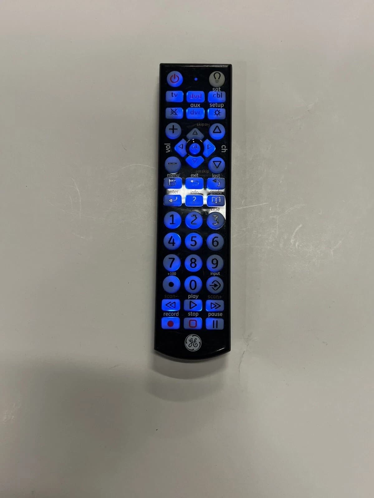 GE RC24116-B Big Button Blue LED Backlit Universal Remote Control - Thumbnail 5