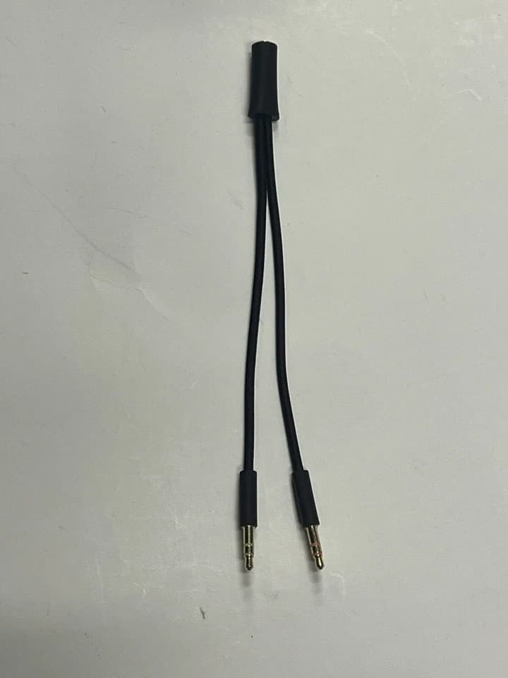 HyperX Headset 7'' Y Splitter/Adapter Audio Cable Headphones