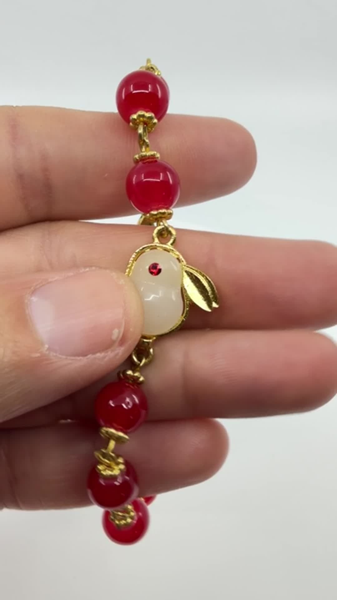 Red Agate Jade Carved Bunny Charm Bracelet Gold Tone Chinese New Year Gift - Video 10