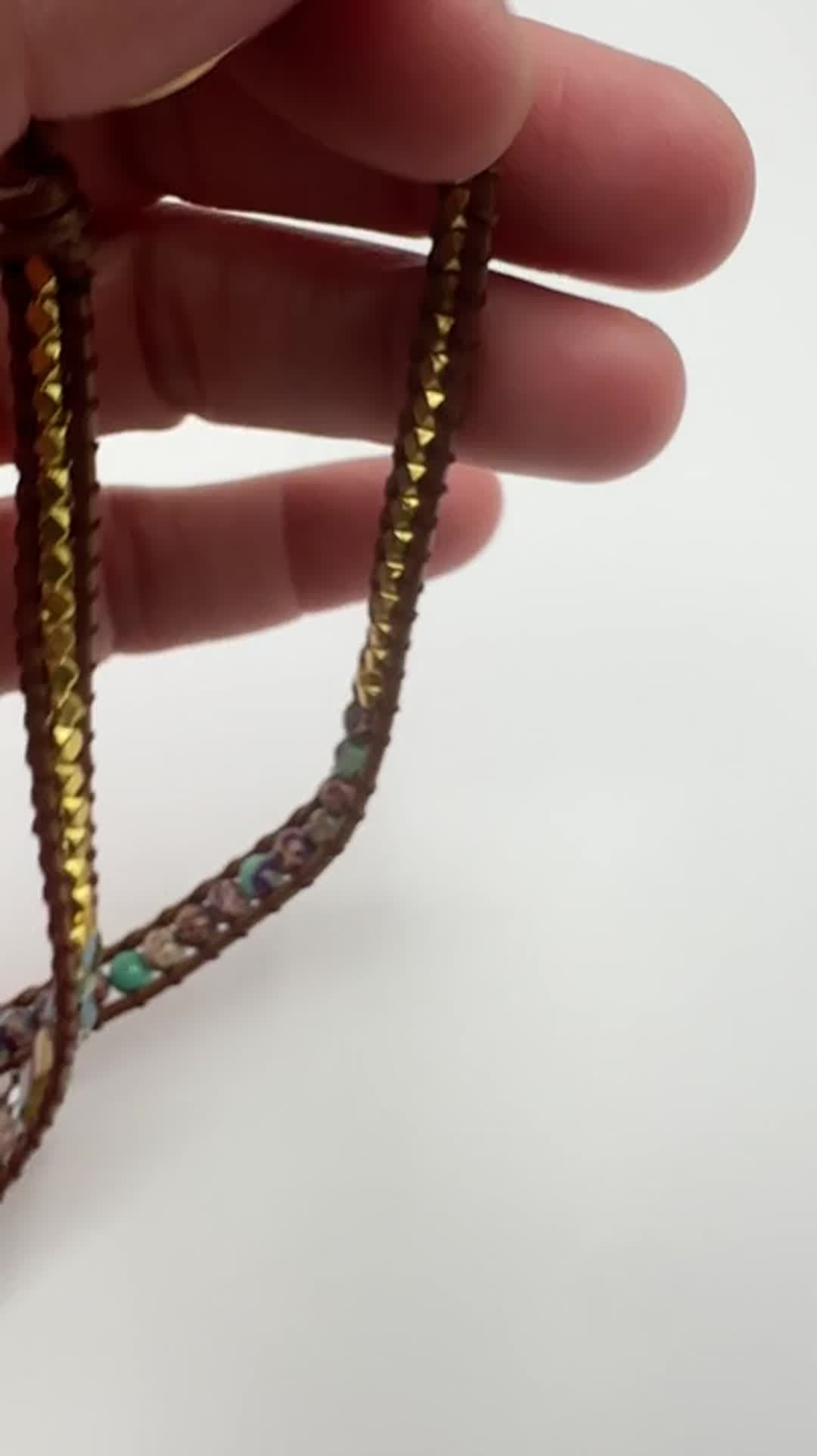 Vintage 90s Gold Tone Pink Jasper Leather Wrap Necklace Women's Fashion Jewelry - Video 12
