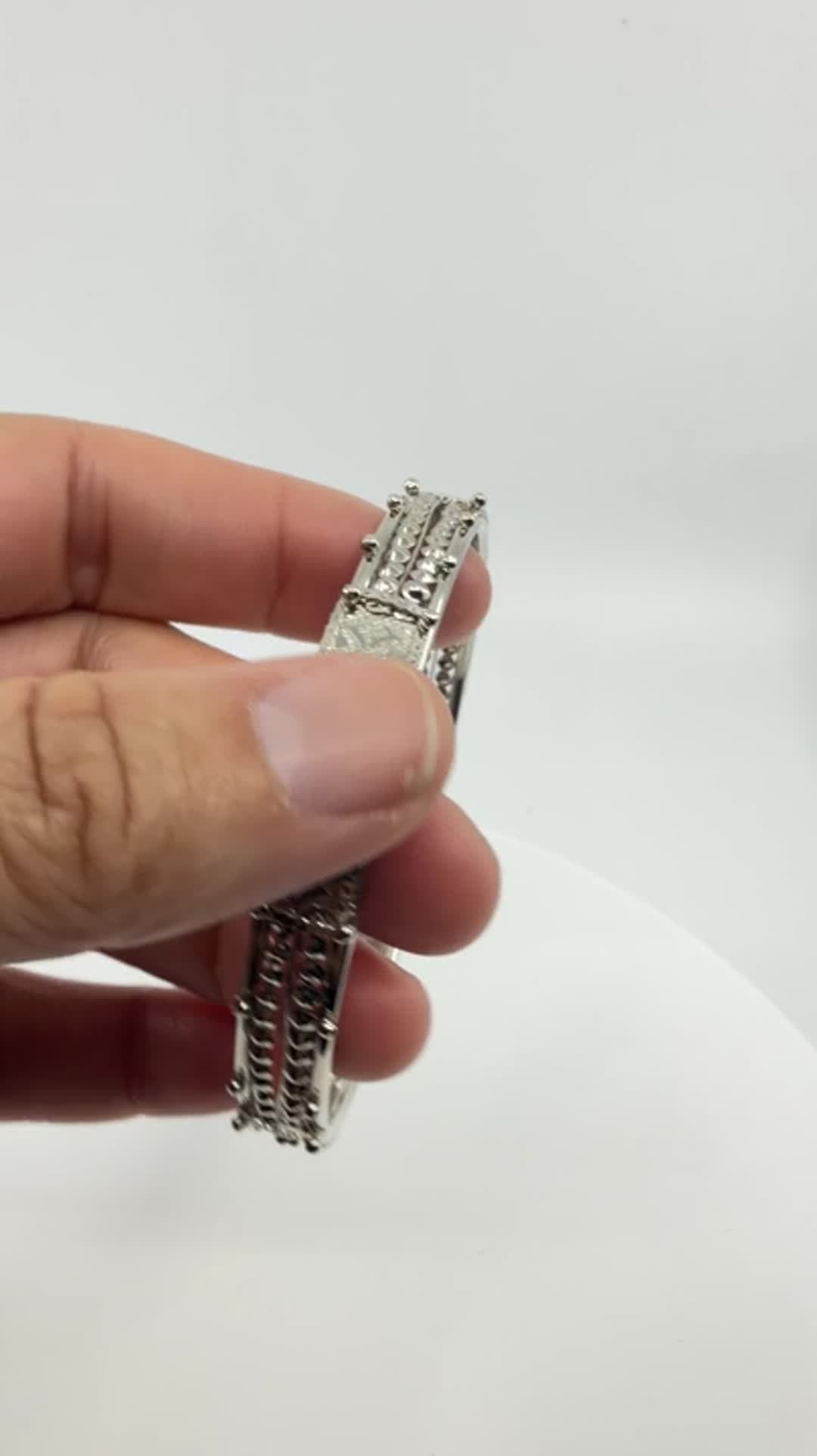 Silver Tone Textured Bangle Bracelet Etched Pattern Stackable Statement Jewelry - Video 9