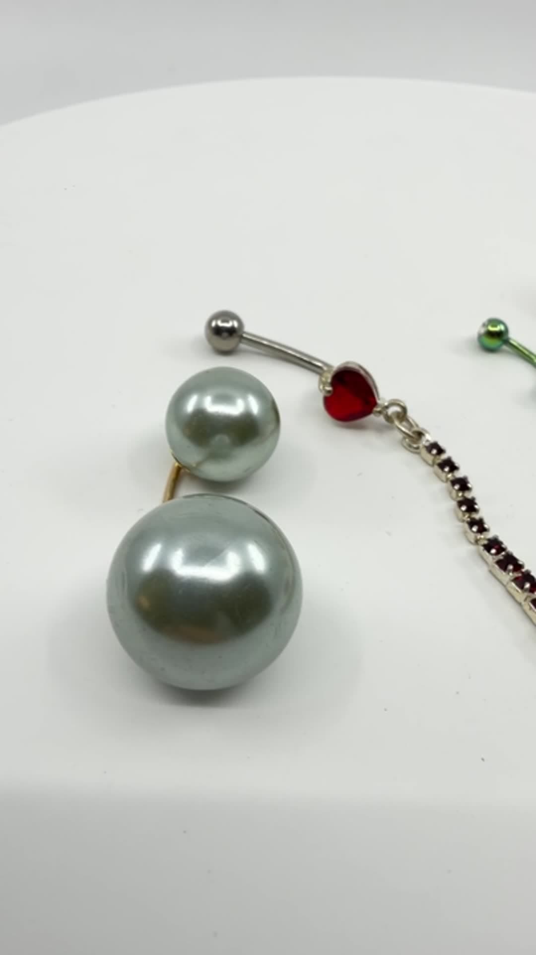 Lot of 5 Trendy Belly Button Rings Statement Dangle Aesthetic Navel Piercings - Video 8