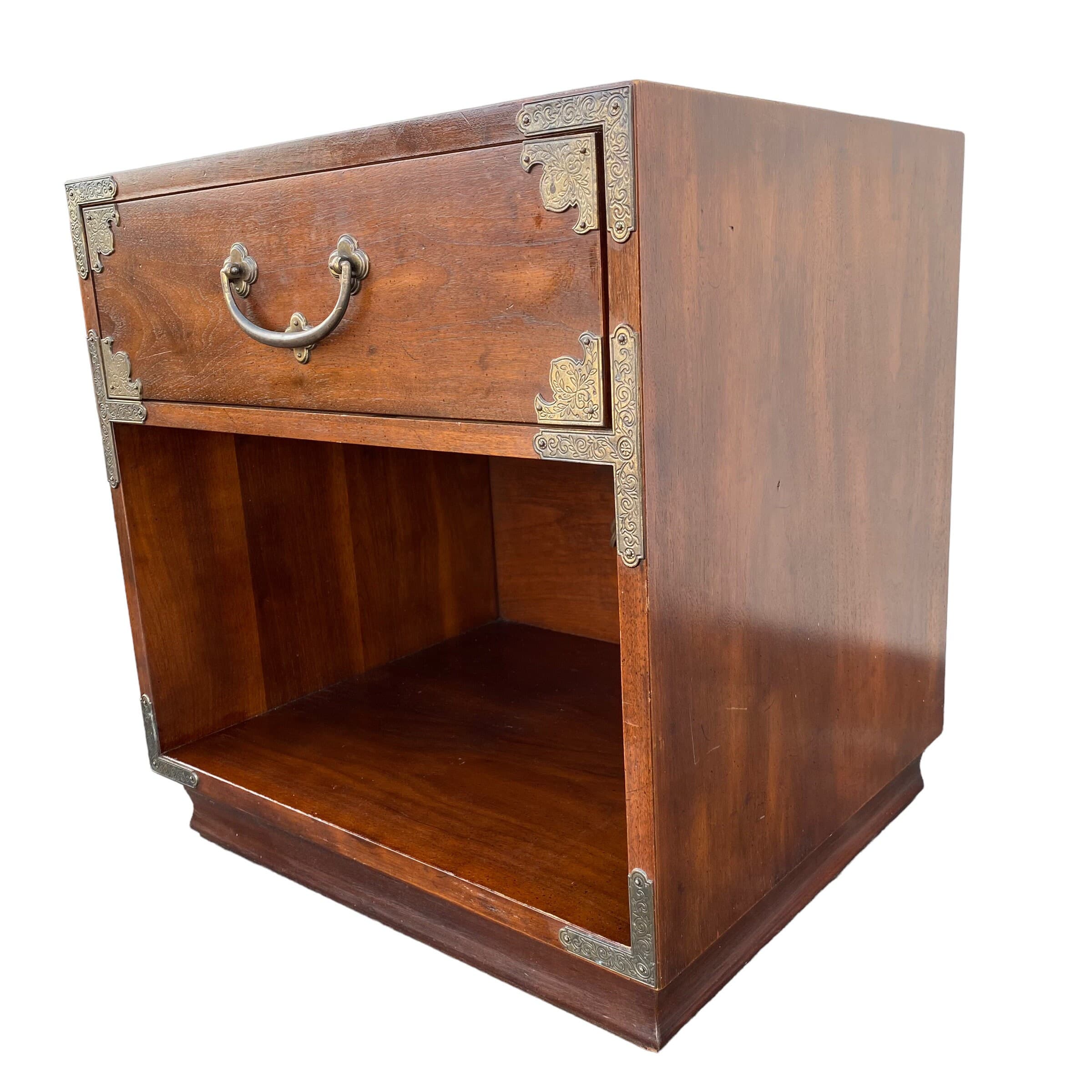 Chinoiserie Nightstand by Henredon Tansu FREE SHIPPING Vintage Dark Wood & Brass Asian Hollywood Regency Campaign Chinese Charging End Table - Thumbnail 5