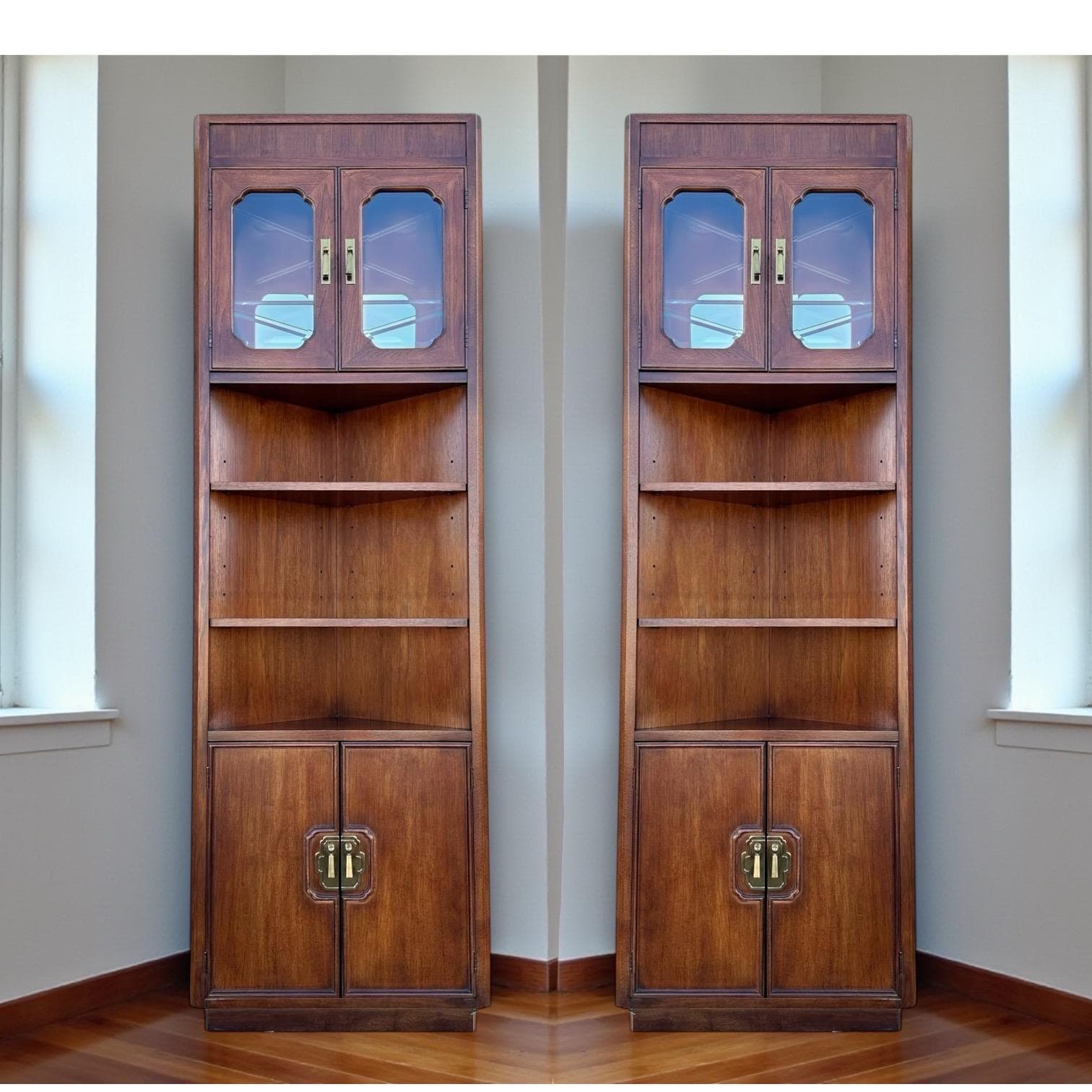 Set of 2 Lighted Corner Cabinets 79” Tall by Thomasville Mystique - Vintage Chinoiserie Asian Wood, Mirror Glass & Brass Display Cases - Thumbnail 20