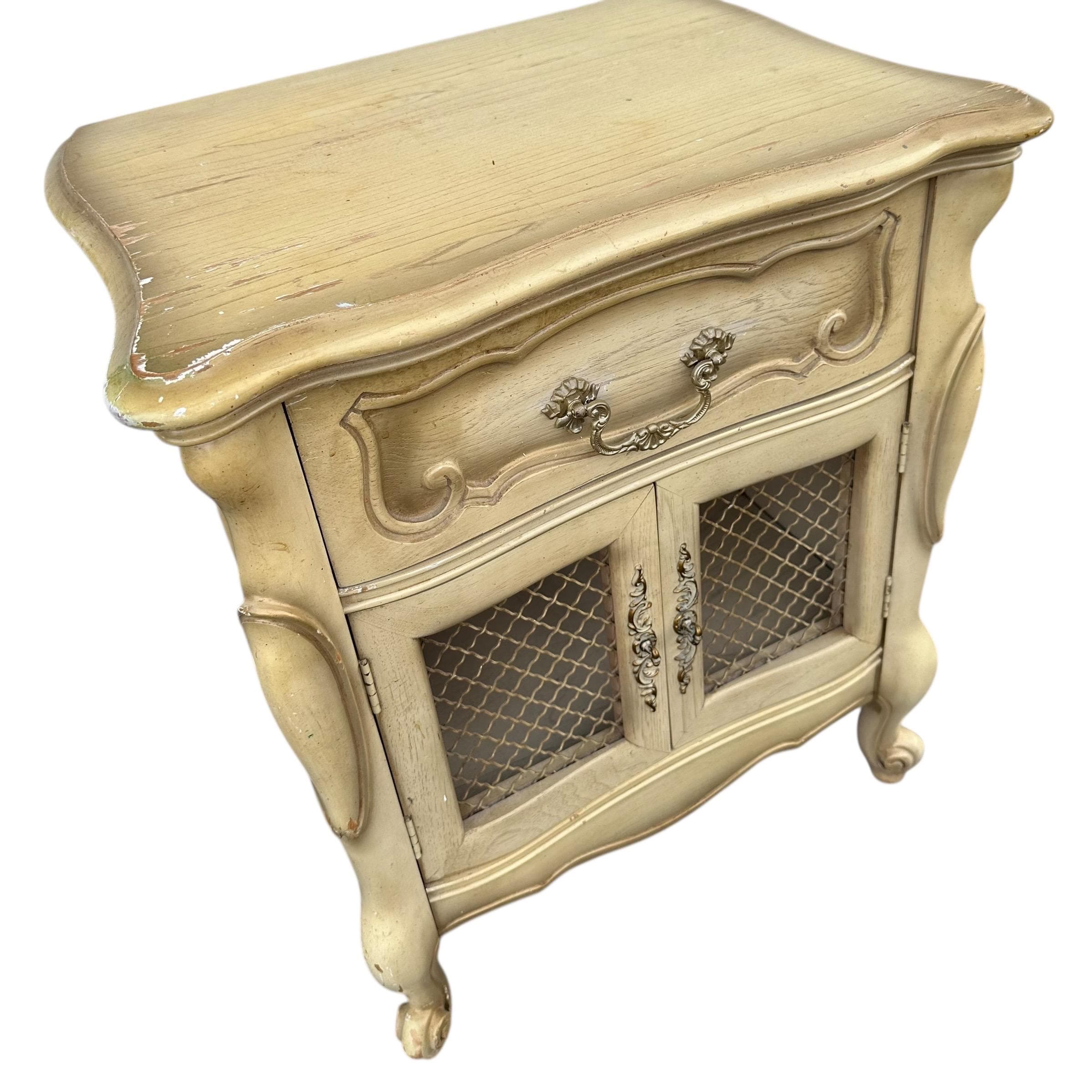 French Provincial Nightstand 27” Tall - Vintage Louis XV Style Carved Wood & Lattice Wire Mesh Doors Shabby Chic End Table - Thumbnail 7