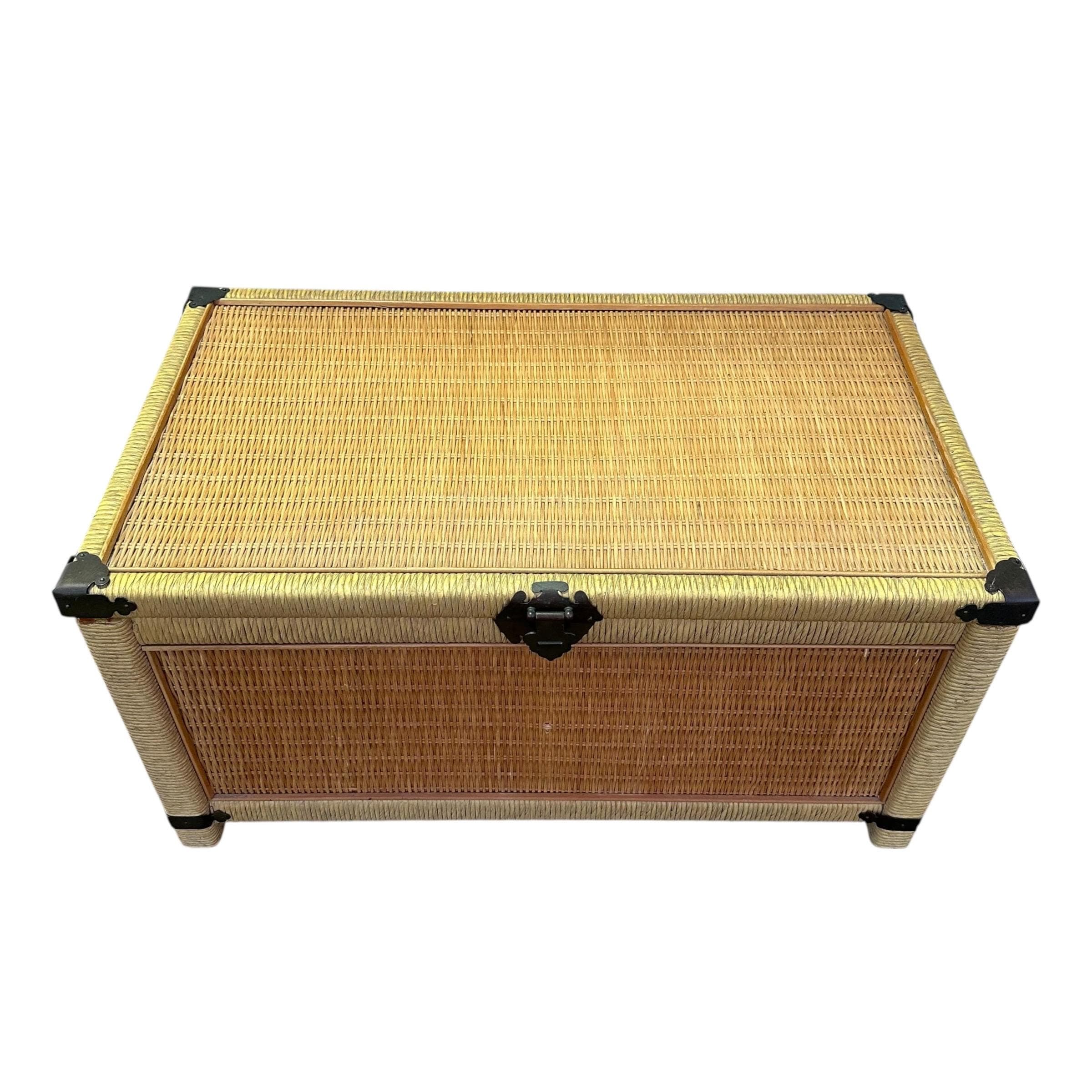 Vintage Woven Wicker Storage Trunk with Chinoiserie Brass Hardware - Henry Link Style with Natural Rattan - Thumbnail 14
