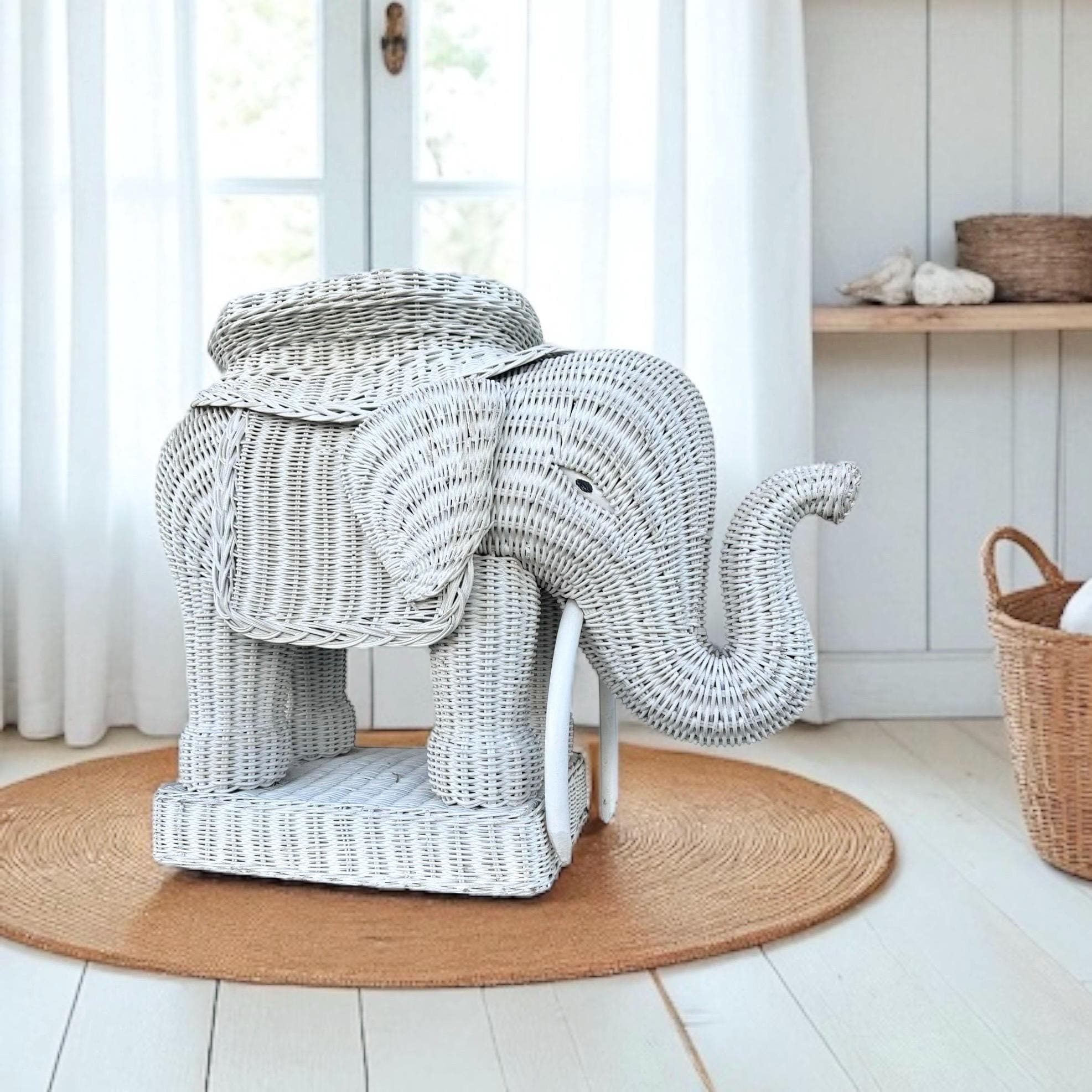 Vintage Wicker Elephant Accent Table FREE SHIPPING - Chinoiserie Midcentury Asian Style Decor or Rattan End Table - Thumbnail 2