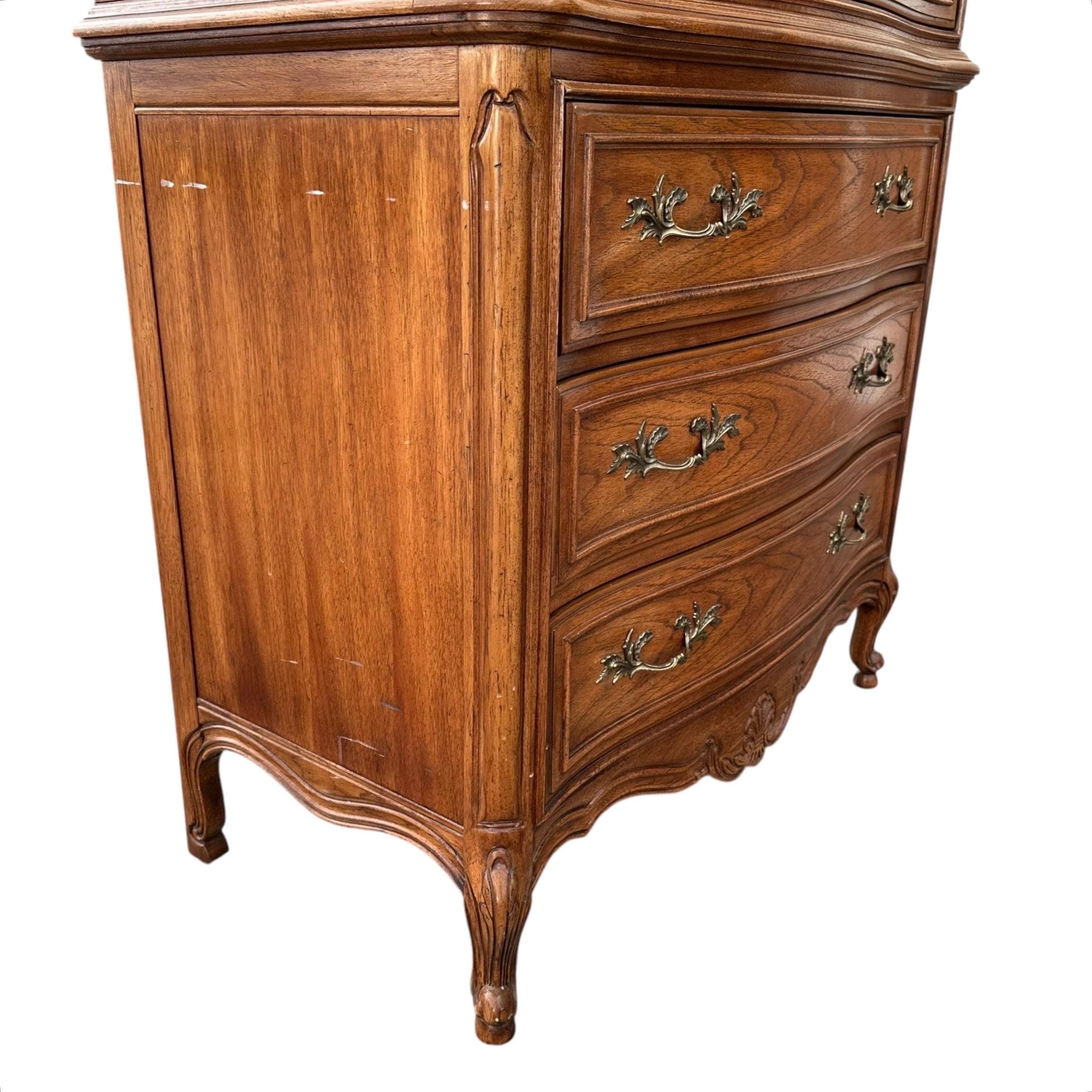 SOLD Vintage Thomasville French Provincial Serpentine Dresser - Shabby Chic 6-Drawer Tallboy - Thumbnail 7