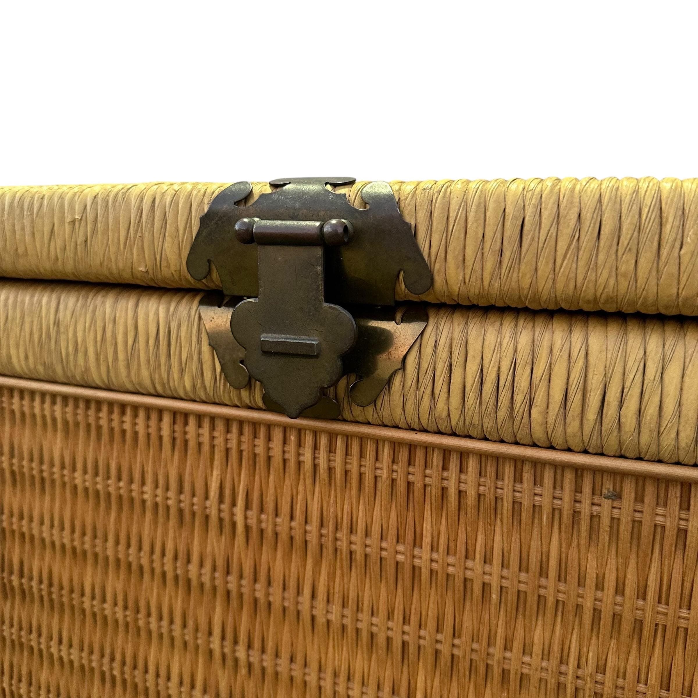Vintage Woven Wicker Storage Trunk with Chinoiserie Brass Hardware - Henry Link Style with Natural Rattan - Thumbnail 3