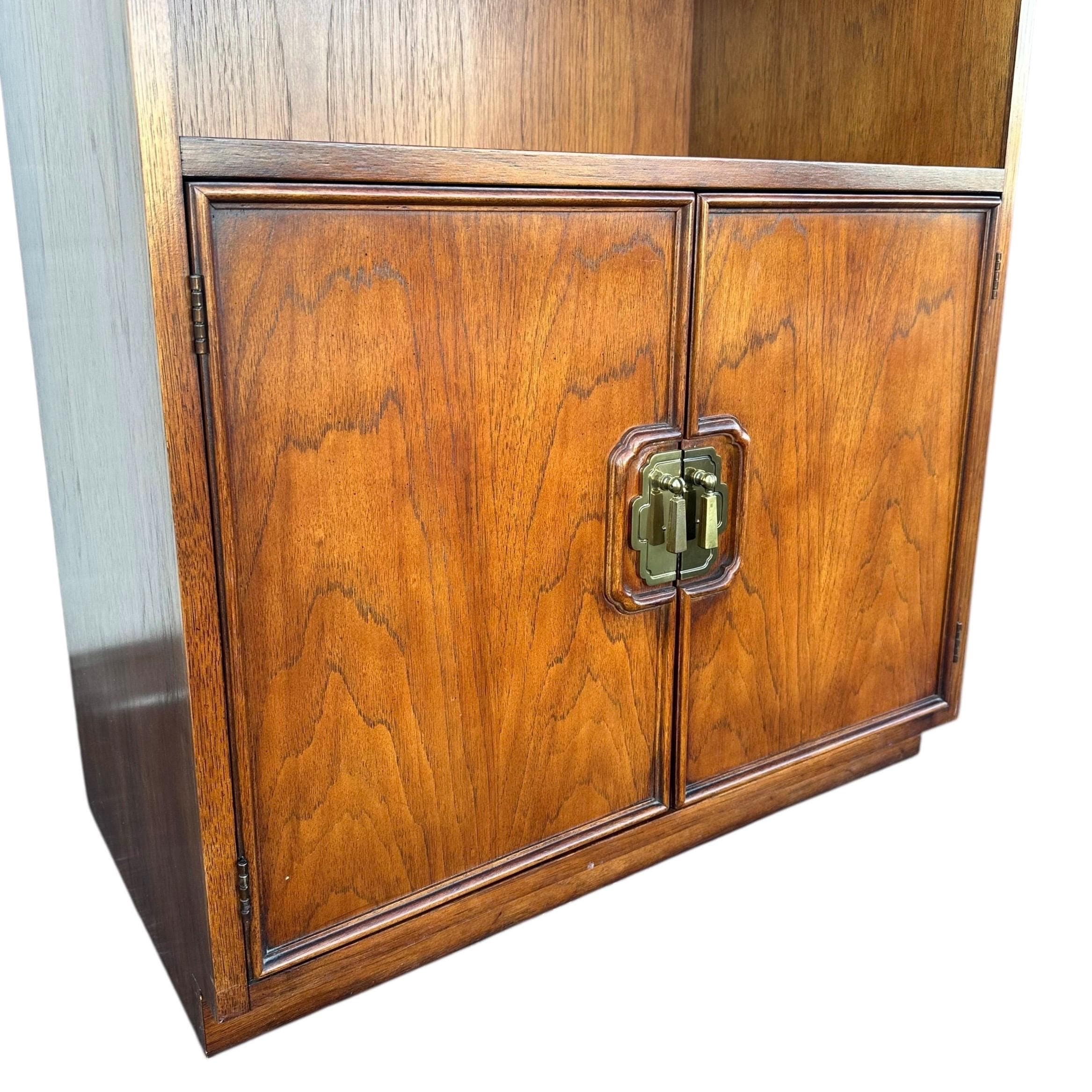 Vintage Thomasville Mystique Display Cabinet - Lighted Glass Top, Mirrored Back, Pecan Wood, Asian-Inspired Hardware - Thumbnail 10