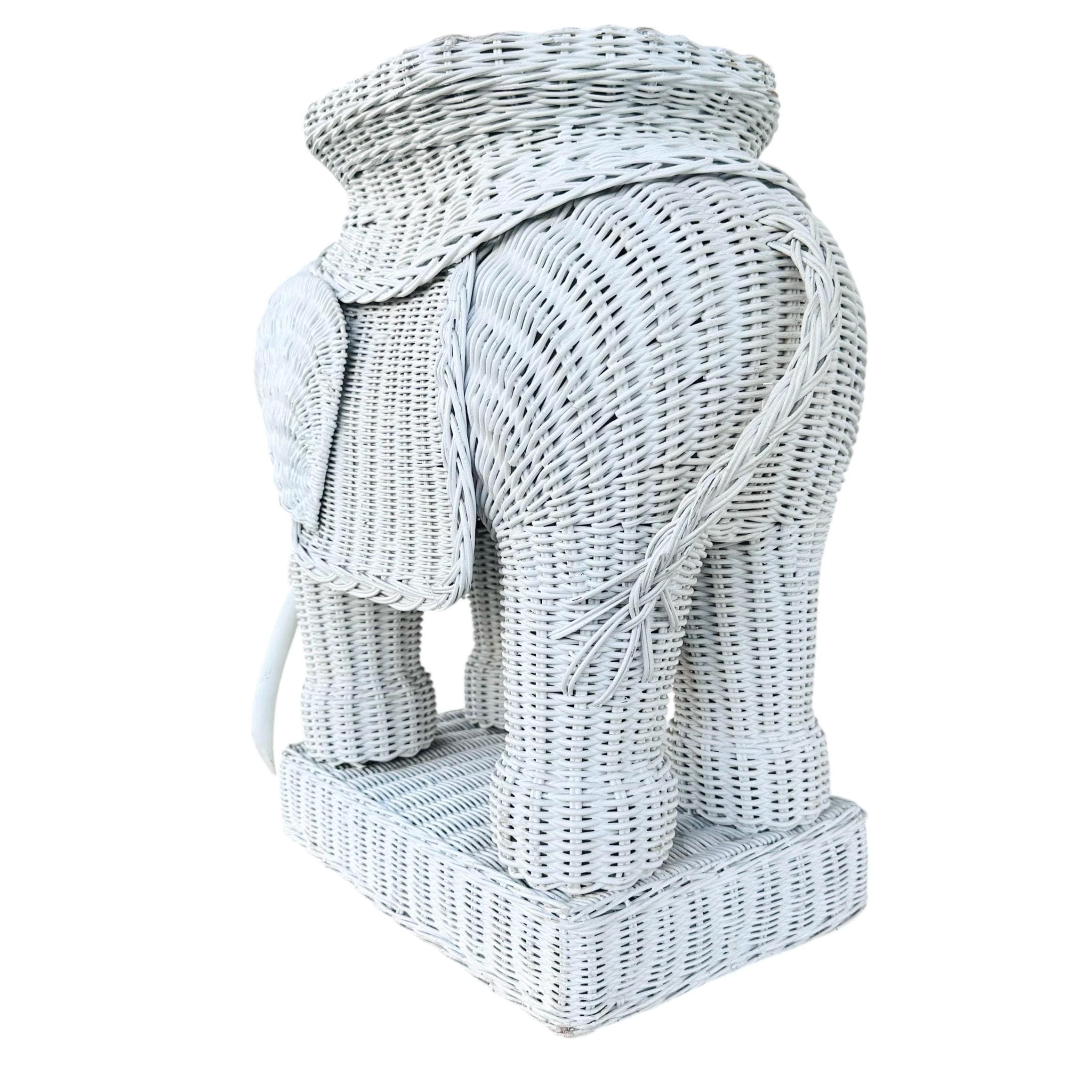 Vintage Wicker Elephant Accent Table FREE SHIPPING - Chinoiserie Midcentury Asian Style Decor or Rattan End Table - Thumbnail 7