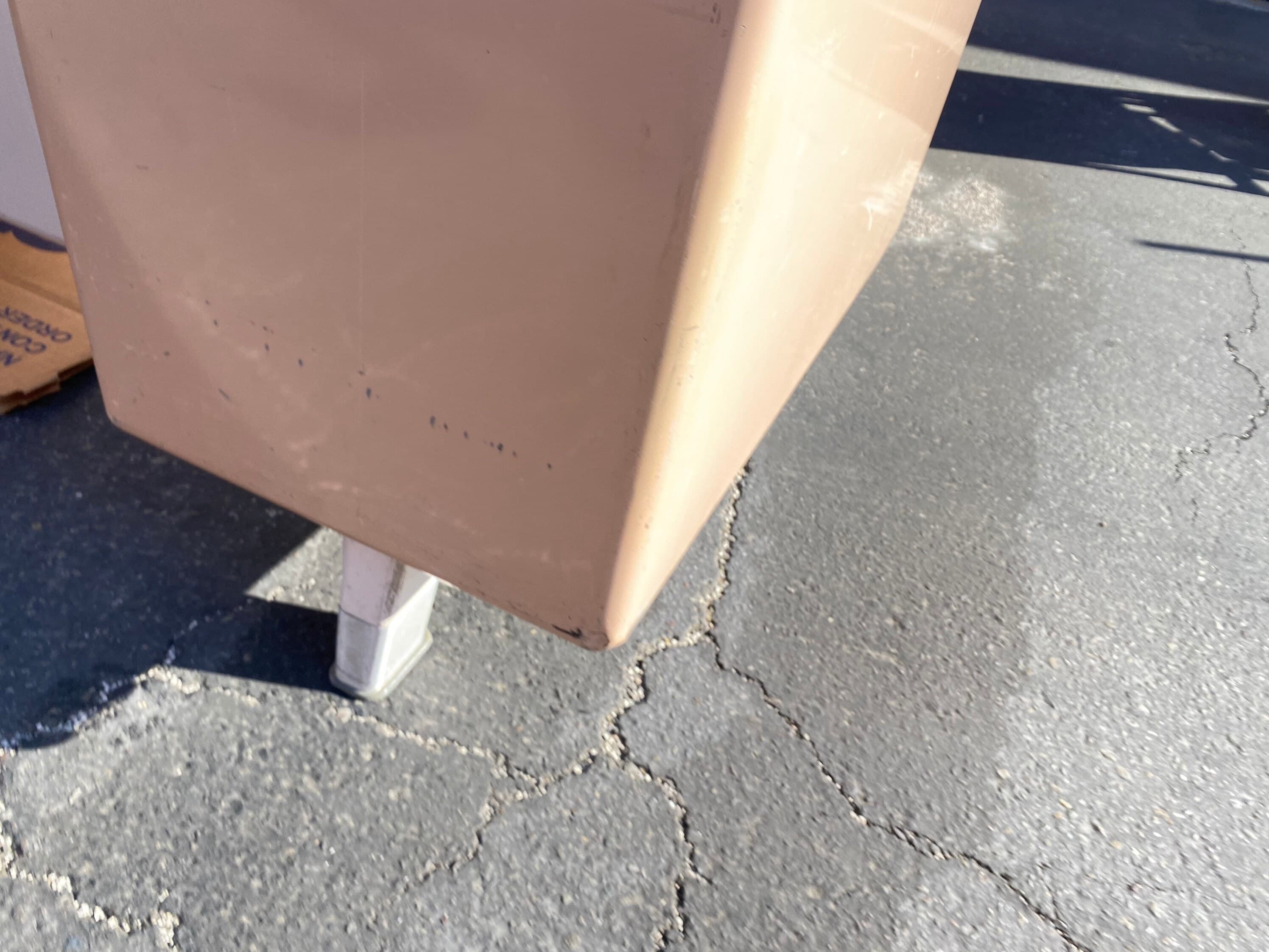 Vintage mid century modern metal tanker desk by the general fireproofing company - Thumbnail 4